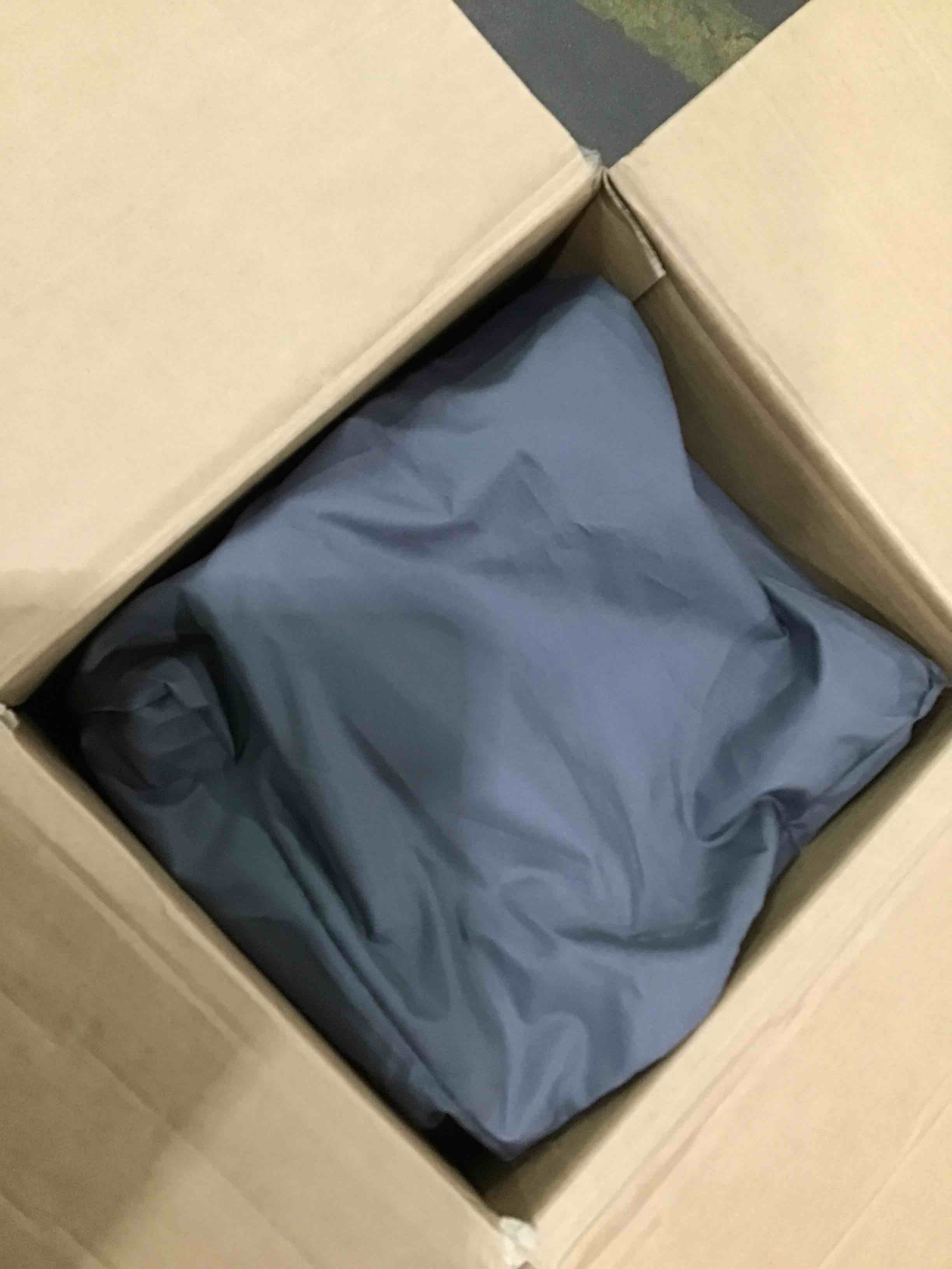 https://s3.amazonaws.com/lotting-images-prod/bidfta/PNK1611620_1747148320811.jpeg