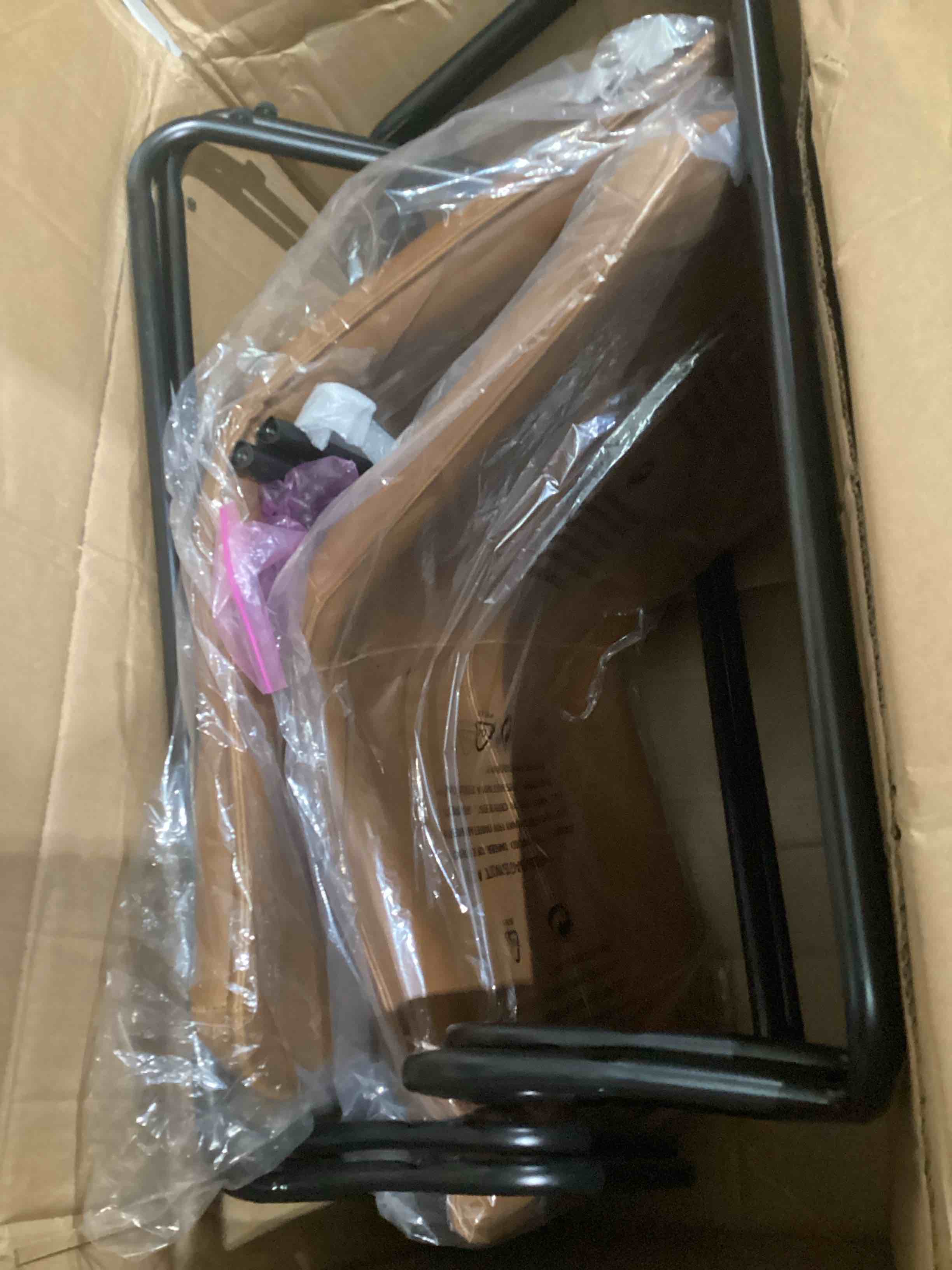 https://s3.amazonaws.com/lotting-images-prod/bidfta/PNK1624066_1750768726895.jpeg