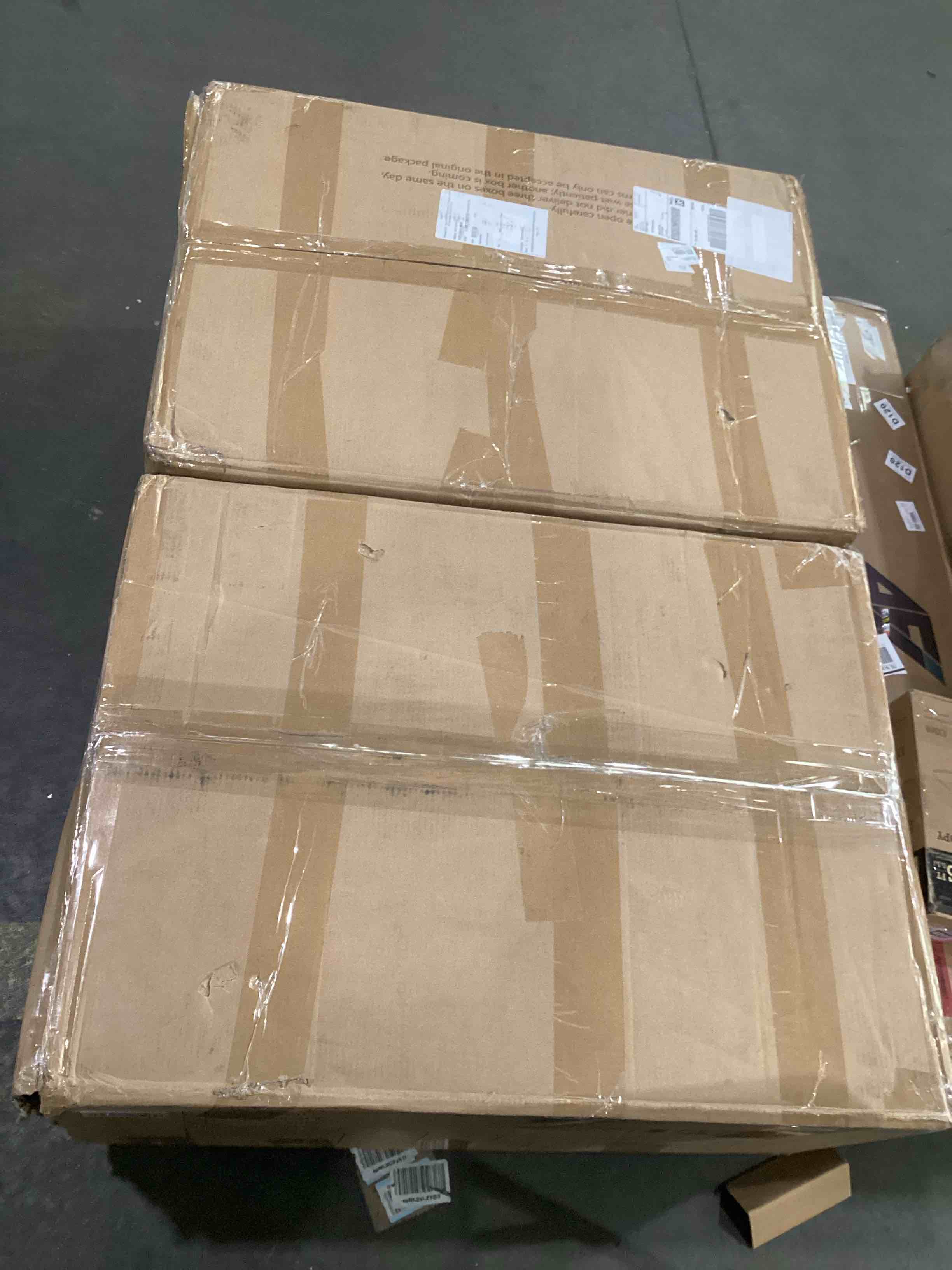https://s3.amazonaws.com/lotting-images-prod/bidfta/PNK1624087_1750780059772.jpeg