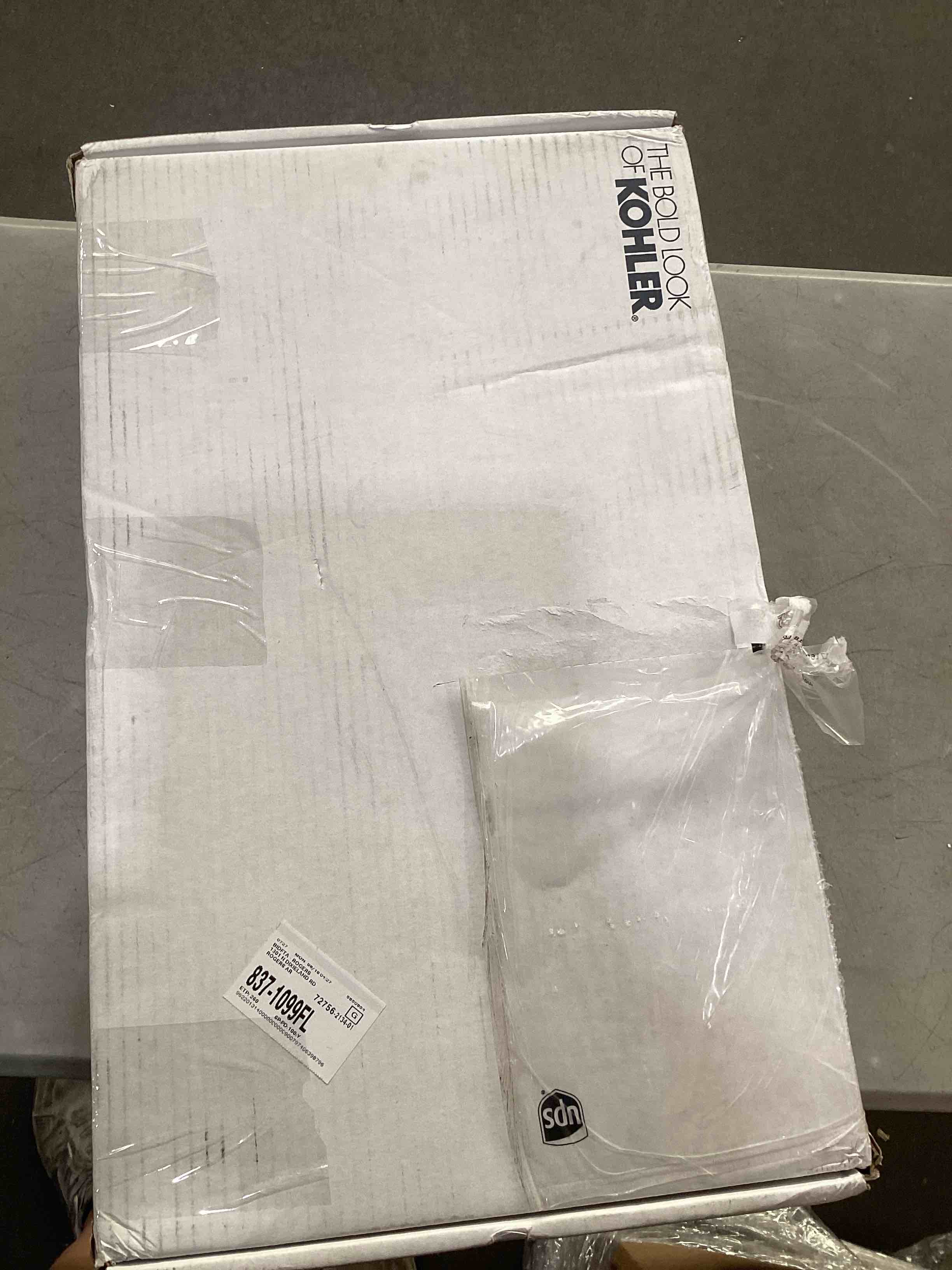https://s3.amazonaws.com/lotting-images-prod/bidfta/PNK1624122_1750795434069.jpeg