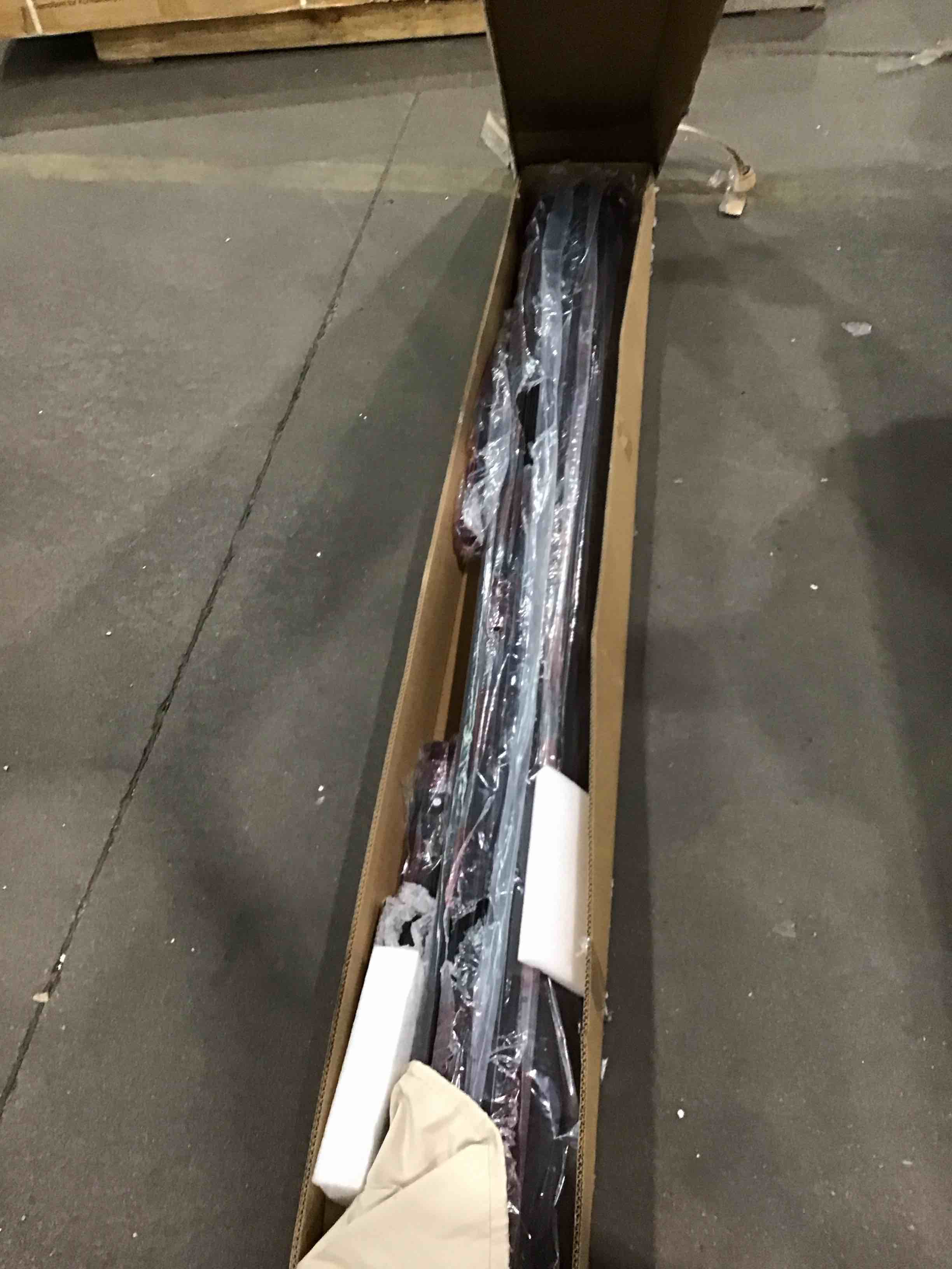 https://s3.amazonaws.com/lotting-images-prod/bidfta/PNK1624172_1750943675163.jpeg