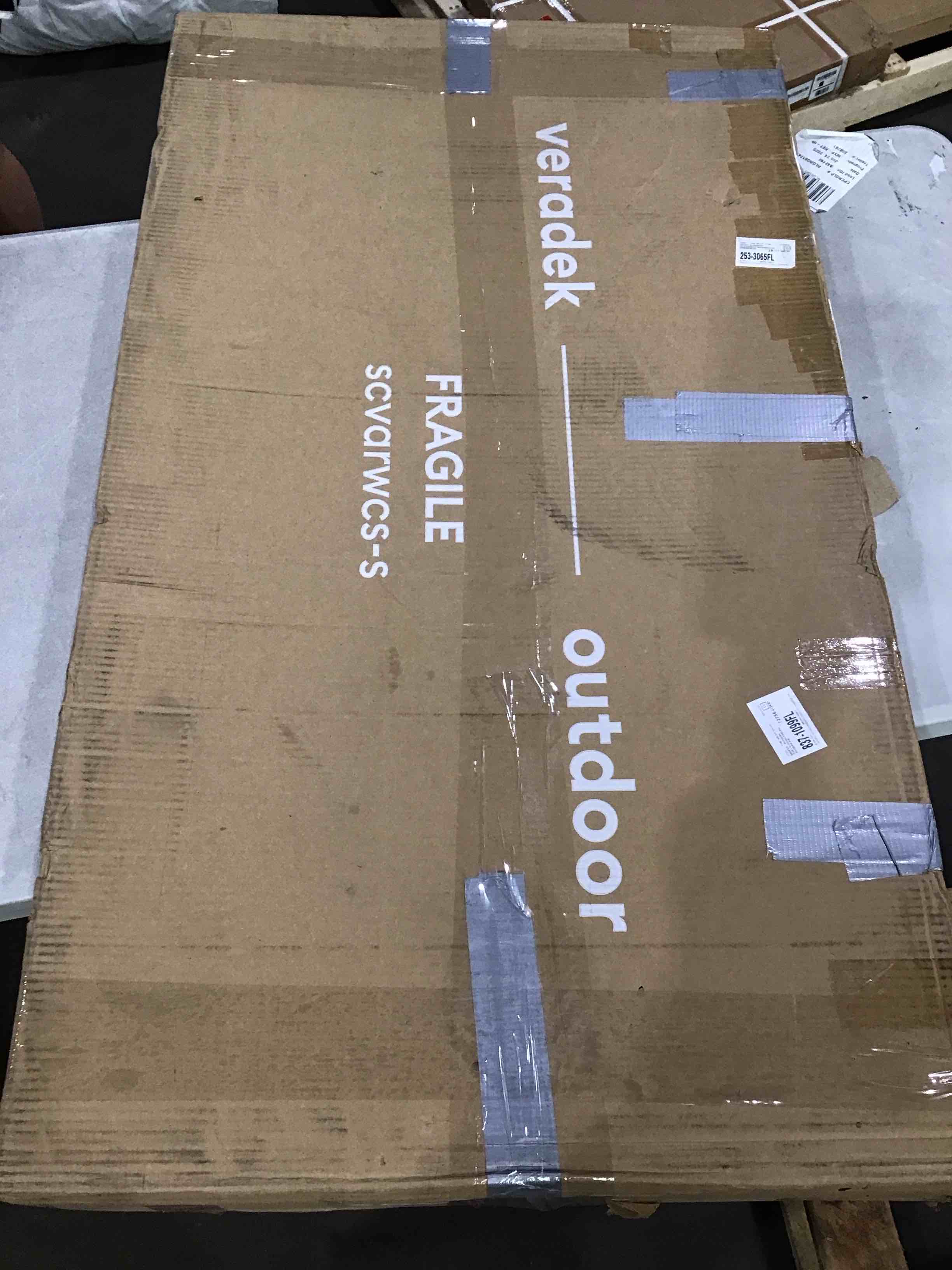 https://s3.amazonaws.com/lotting-images-prod/bidfta/PNK1624175_1750952909191.jpeg