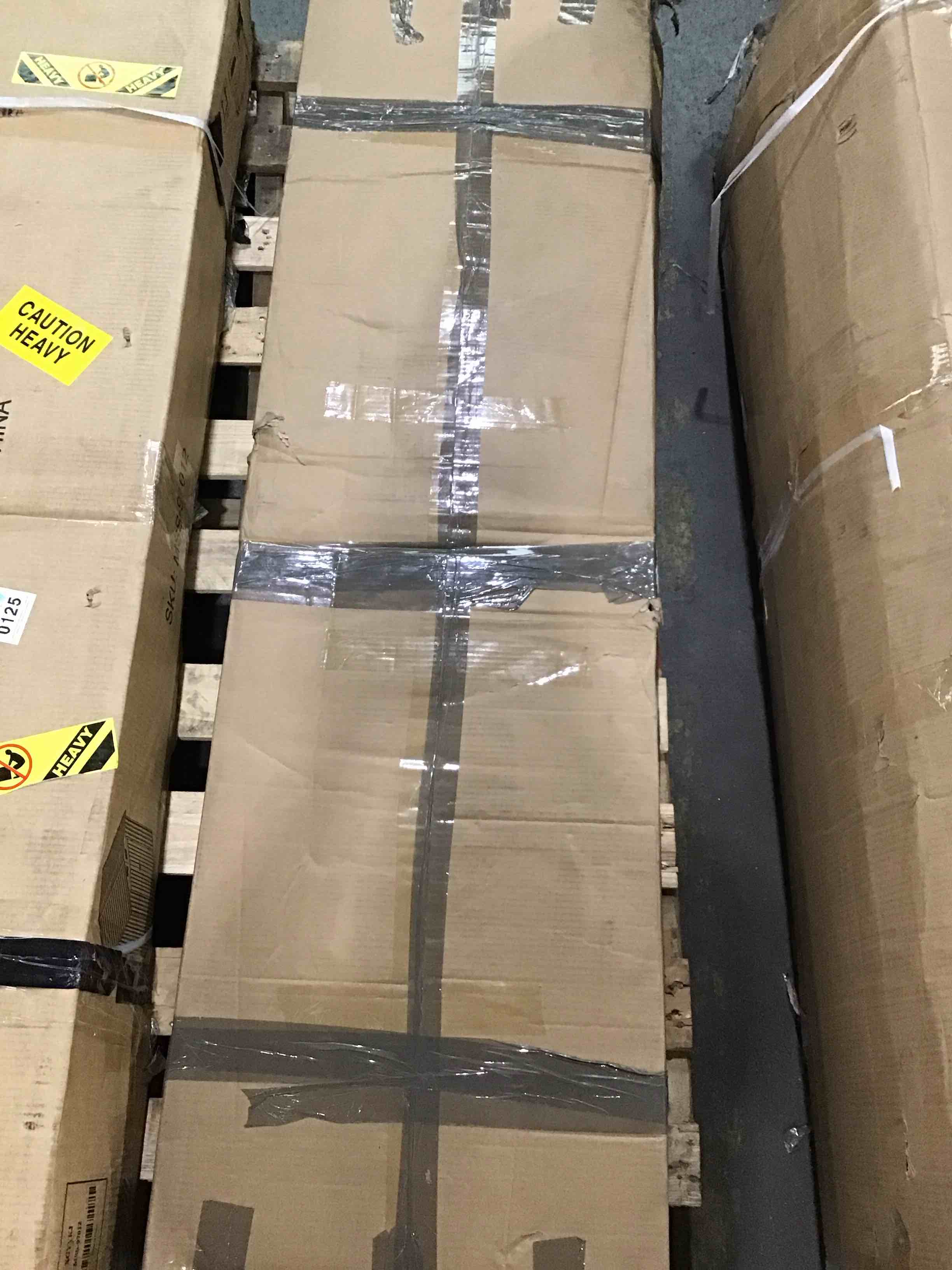 https://s3.amazonaws.com/lotting-images-prod/bidfta/PNK1624238_1751030800919.jpeg