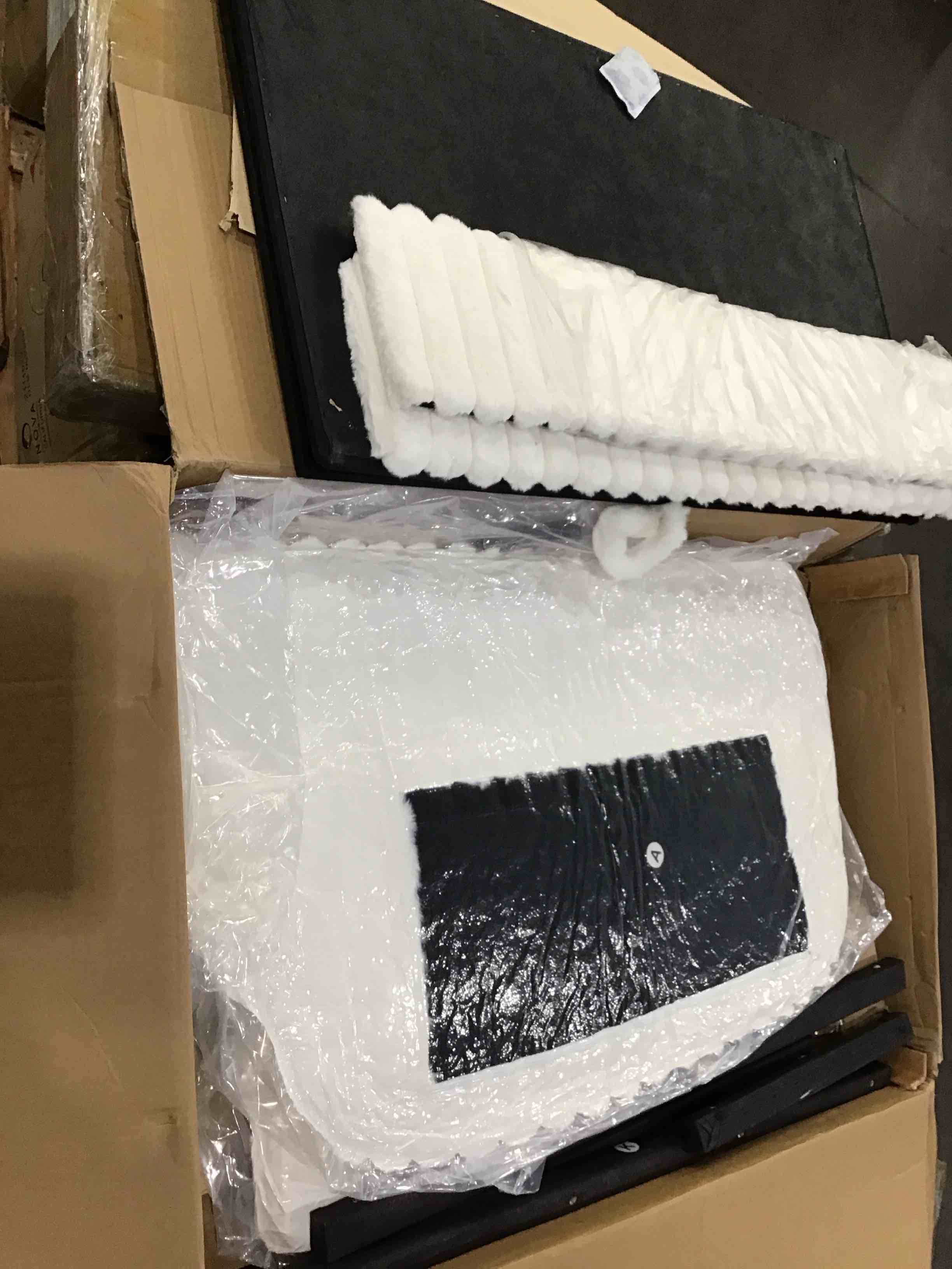 https://s3.amazonaws.com/lotting-images-prod/bidfta/PNK1624350_1751376801410.jpeg