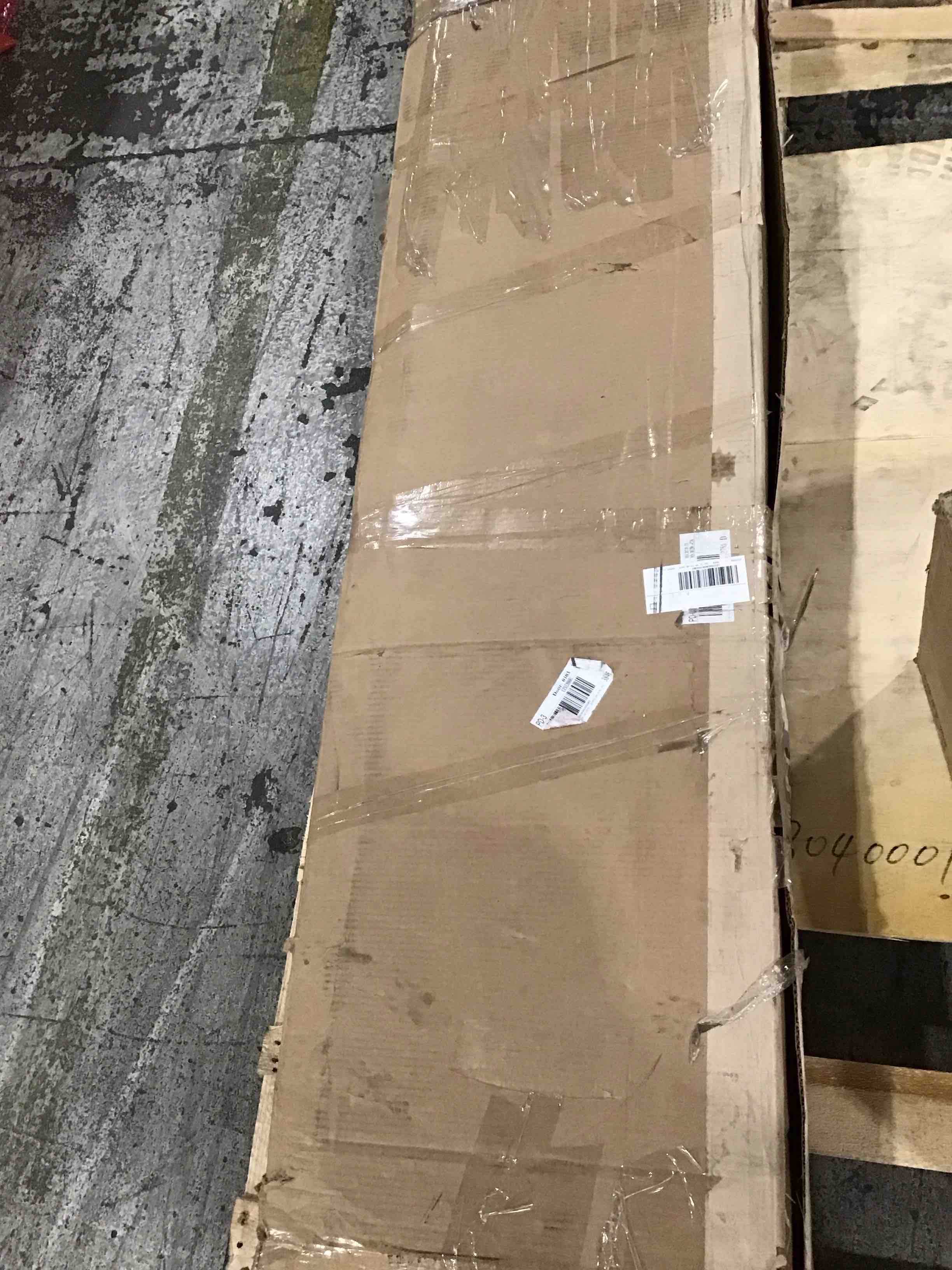 https://s3.amazonaws.com/lotting-images-prod/bidfta/PNK1624406_1751904288771.jpeg