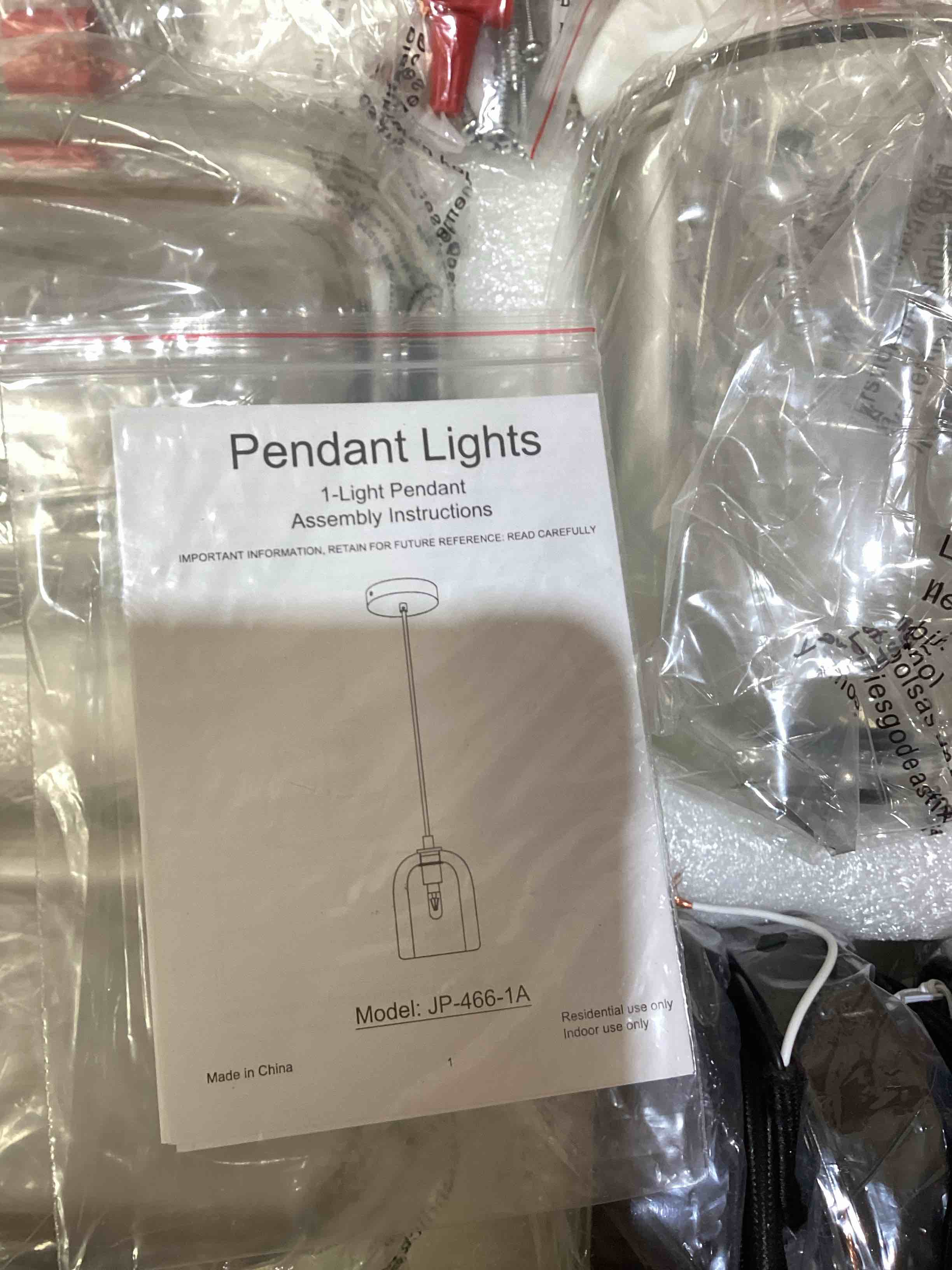 https://s3.amazonaws.com/lotting-images-prod/bidfta/PNK1624519_1758578002977.jpeg