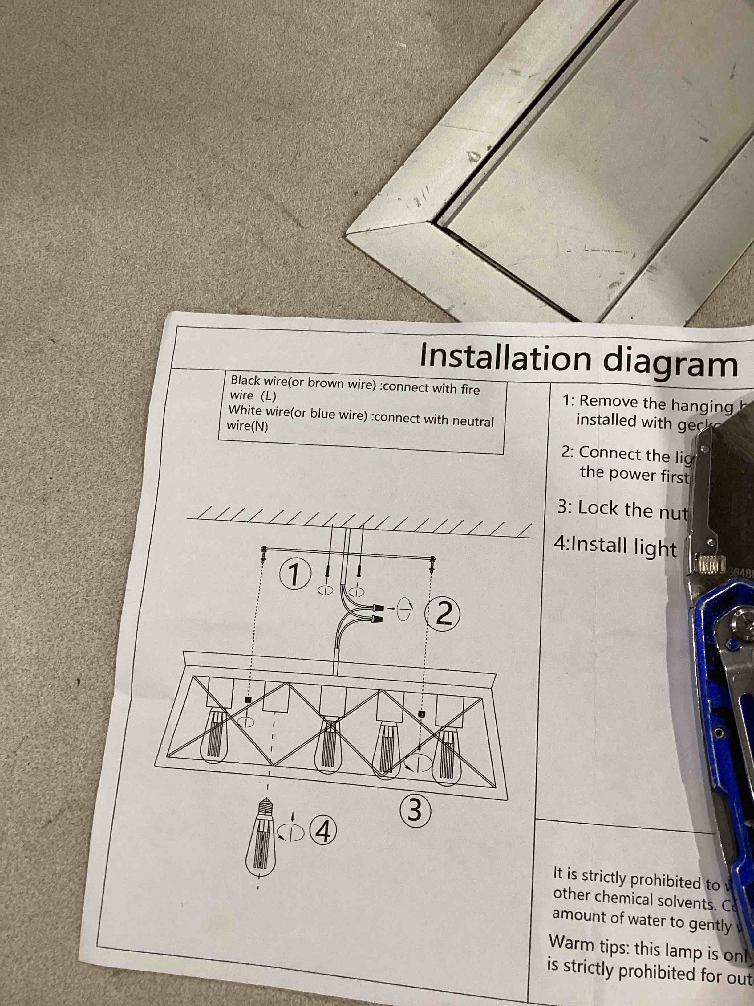 https://s3.amazonaws.com/lotting-images-prod/bidfta/PNK1633090_1752506697048.jpeg