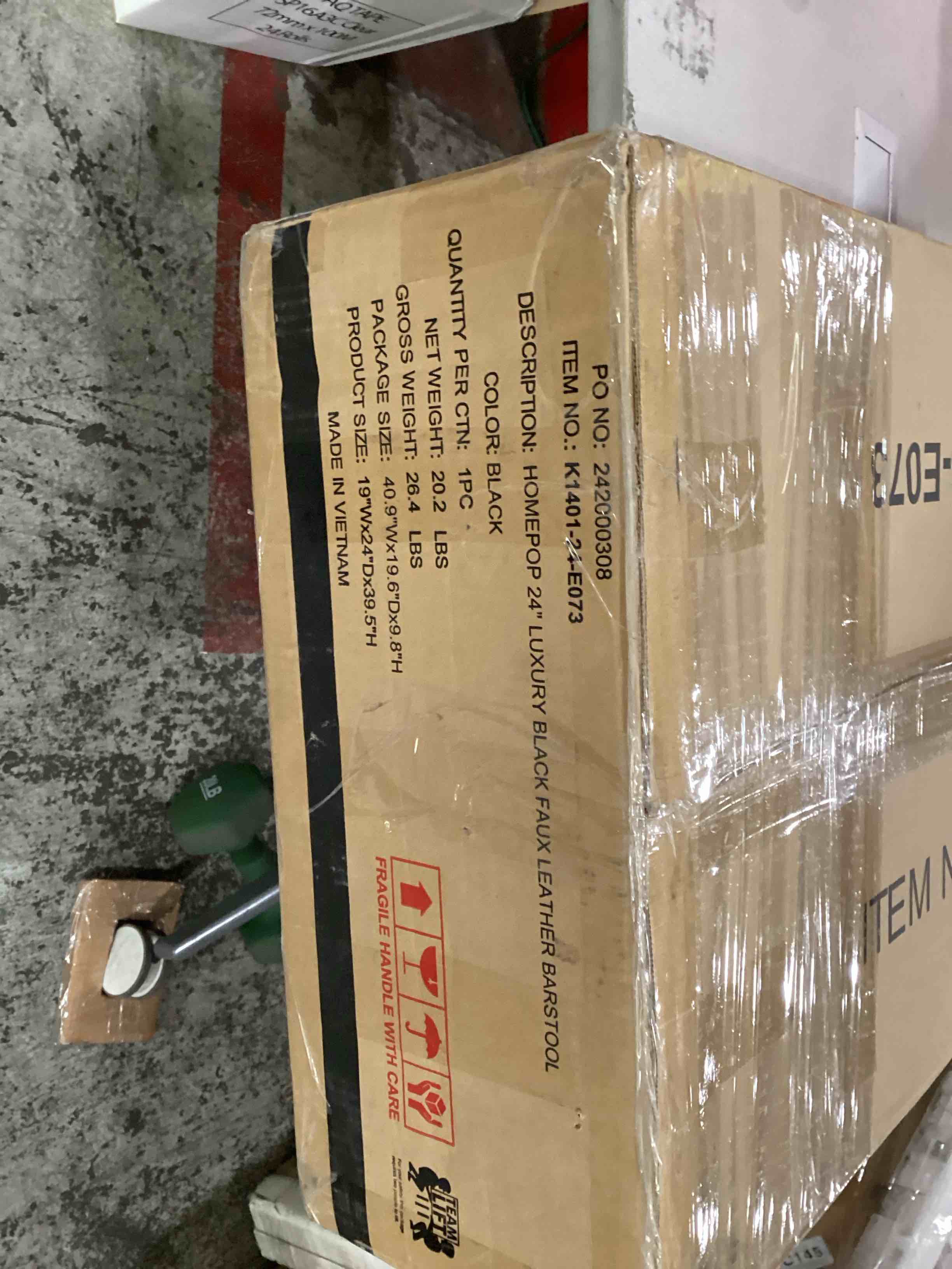https://s3.amazonaws.com/lotting-images-prod/bidfta/PNK1633091_1752507019035.jpeg