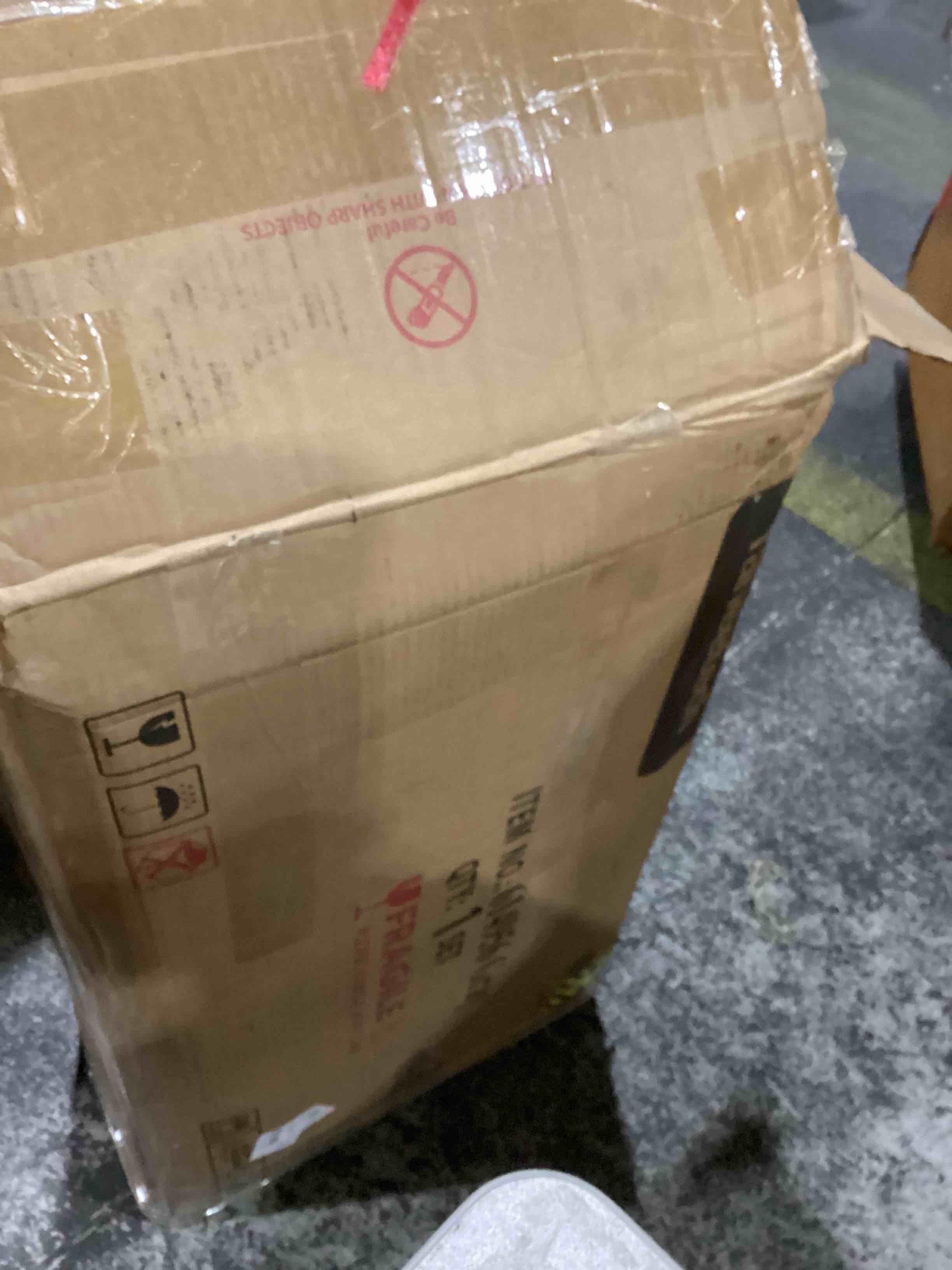 https://s3.amazonaws.com/lotting-images-prod/bidfta/PNK1633121_1752582711246.jpeg
