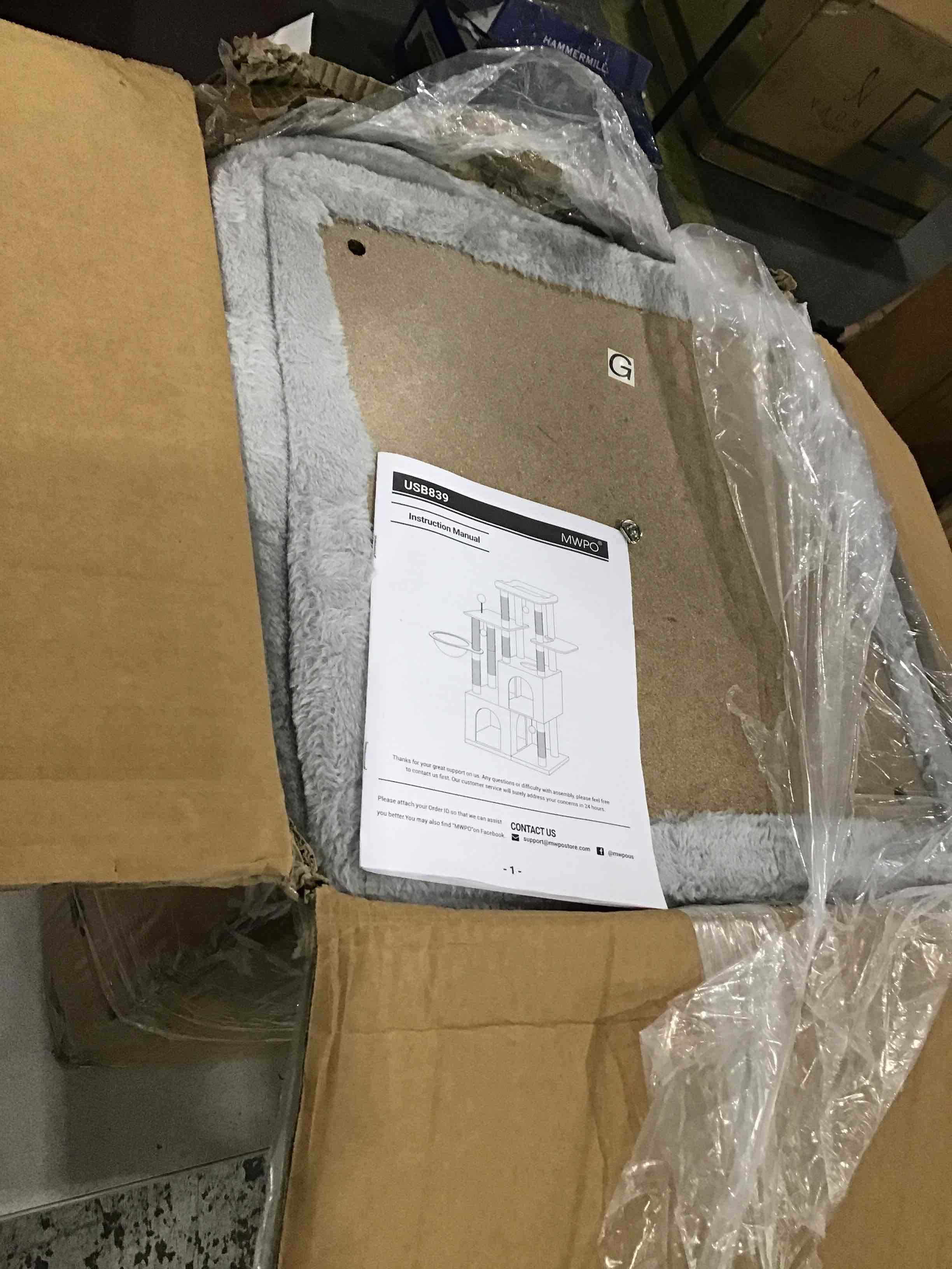 https://s3.amazonaws.com/lotting-images-prod/bidfta/PNK1633135_1752585364670.jpeg