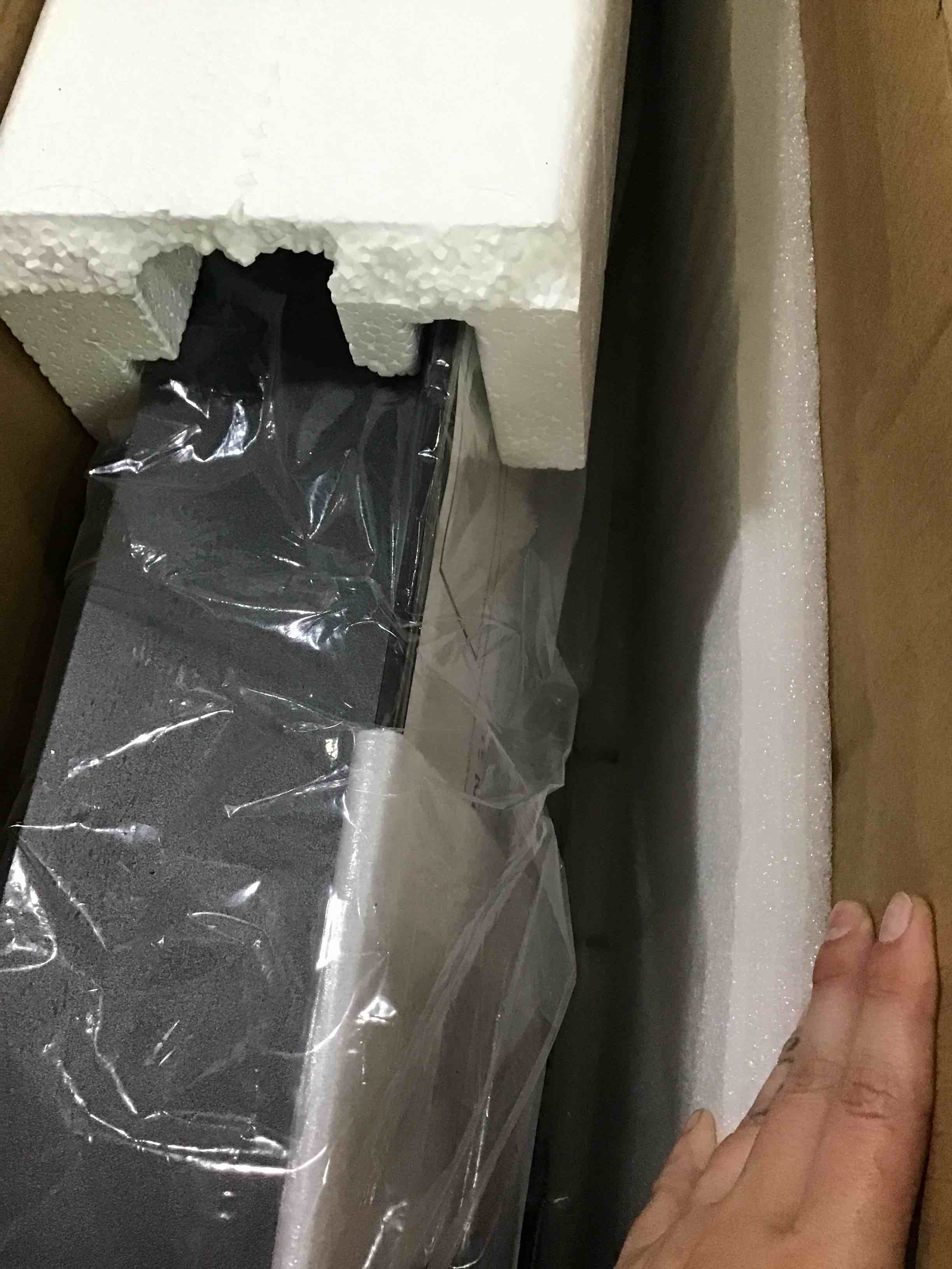 https://s3.amazonaws.com/lotting-images-prod/bidfta/PNK1633175_1752606118570.jpeg