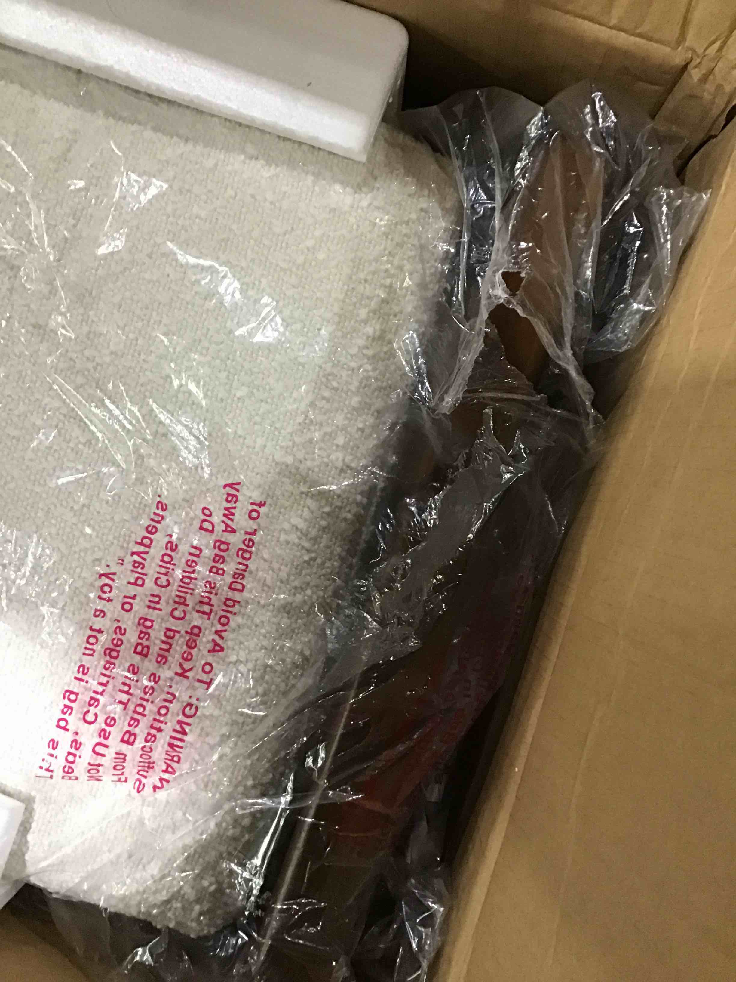 https://s3.amazonaws.com/lotting-images-prod/bidfta/PNK1633207_1752672210545.jpeg
