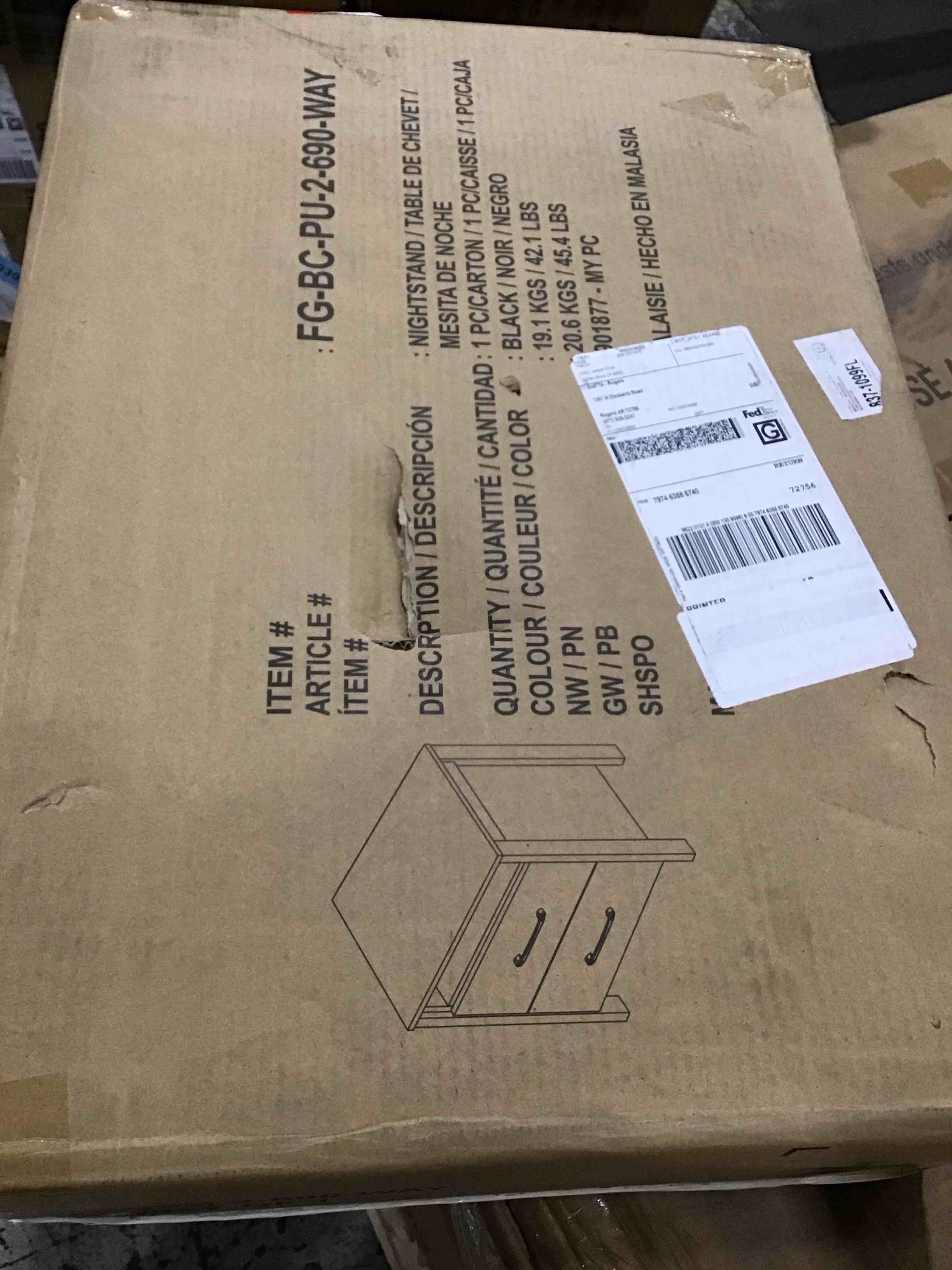 https://s3.amazonaws.com/lotting-images-prod/bidfta/PNK1633346_1752843443739.jpeg