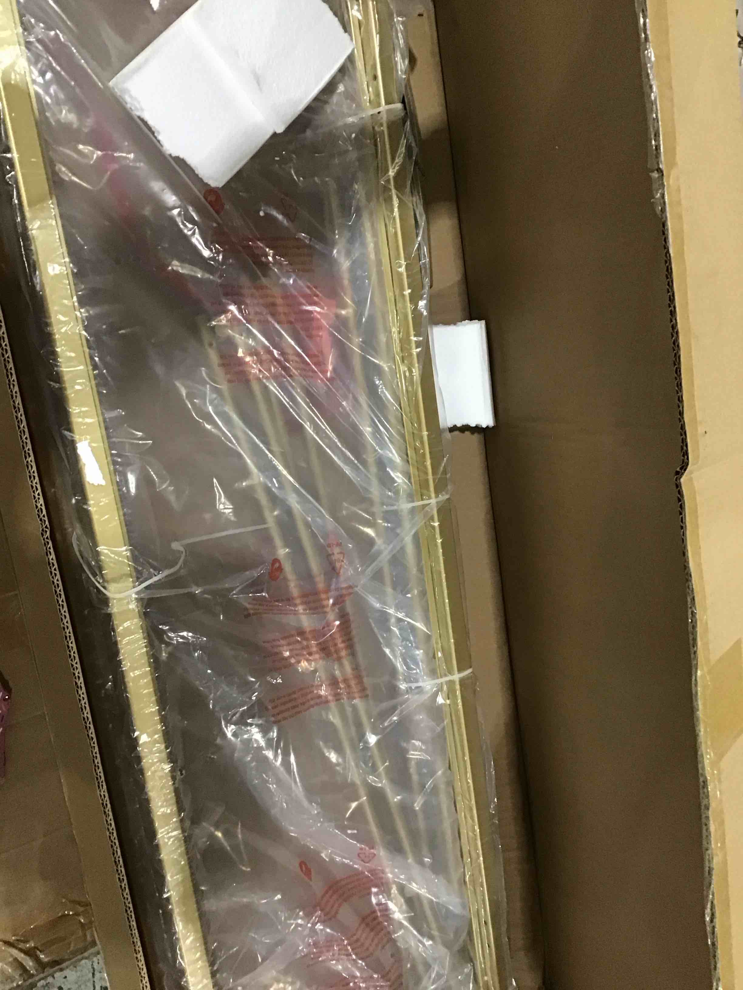 https://s3.amazonaws.com/lotting-images-prod/bidfta/PNK1633350_1752844987812.jpeg