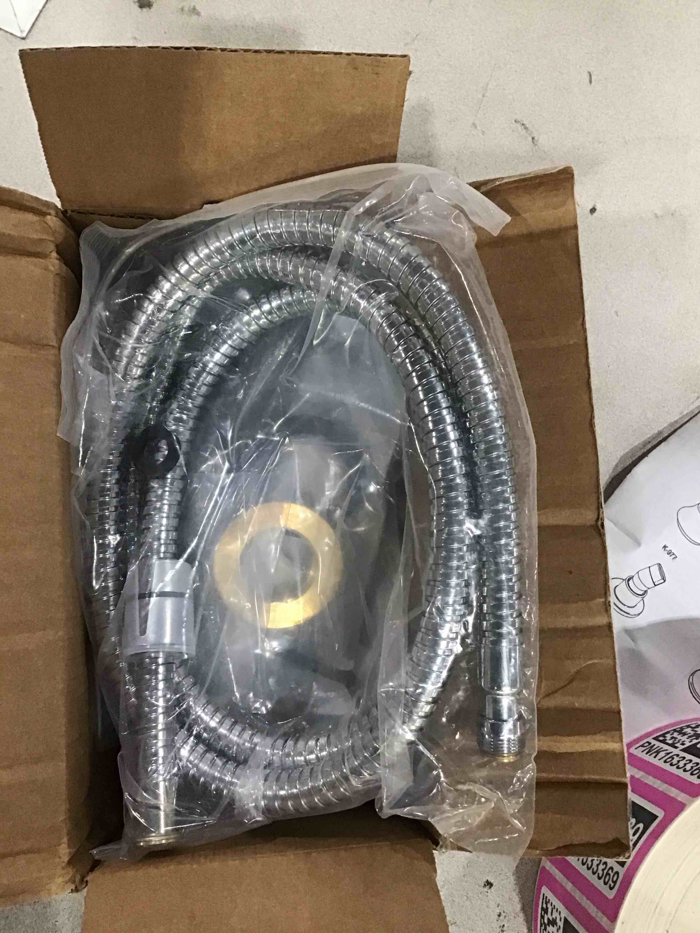 https://s3.amazonaws.com/lotting-images-prod/bidfta/PNK1633355_1752849656819.jpeg