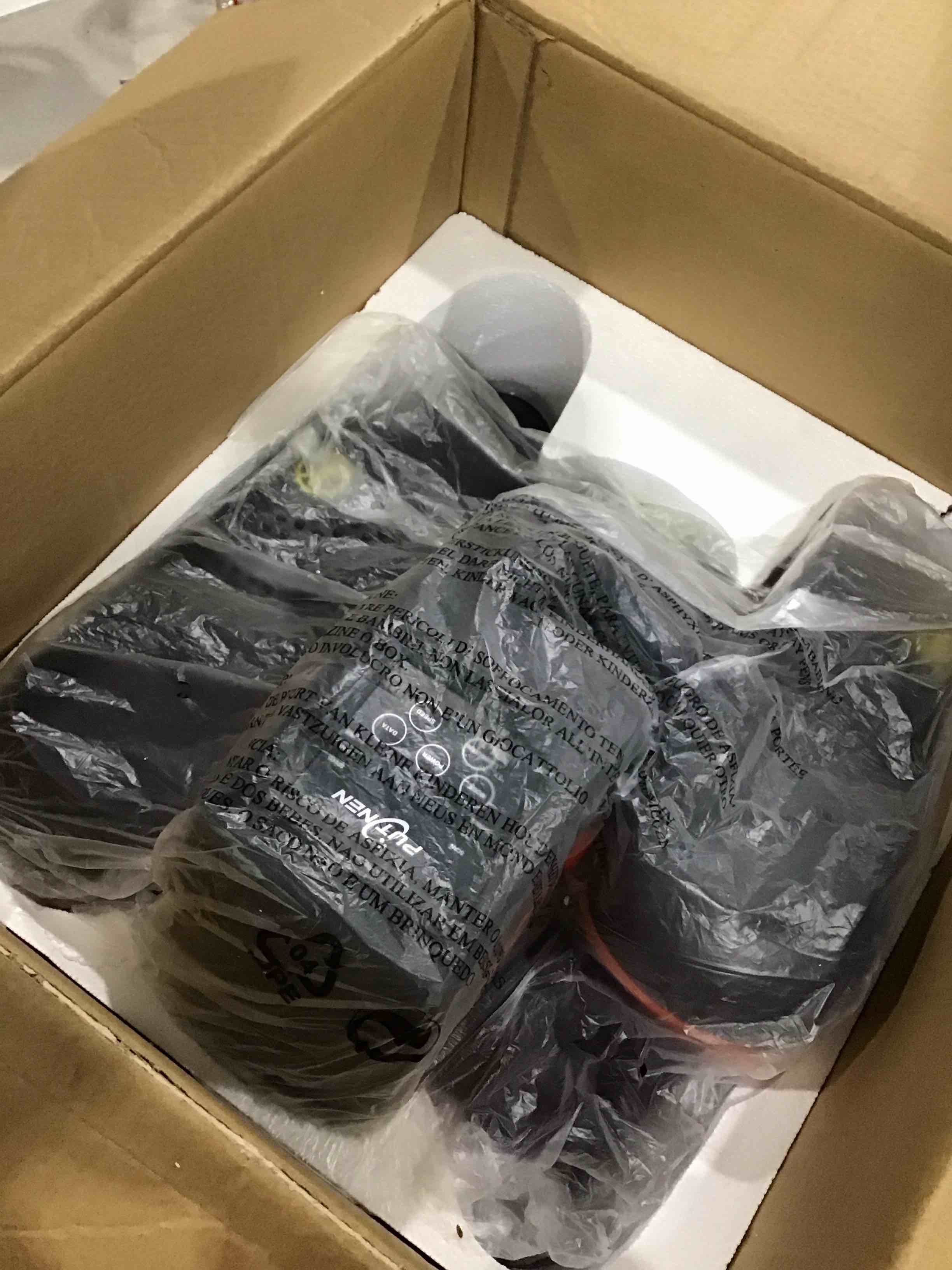 https://s3.amazonaws.com/lotting-images-prod/bidfta/PNK1633428_1753112845097.jpeg