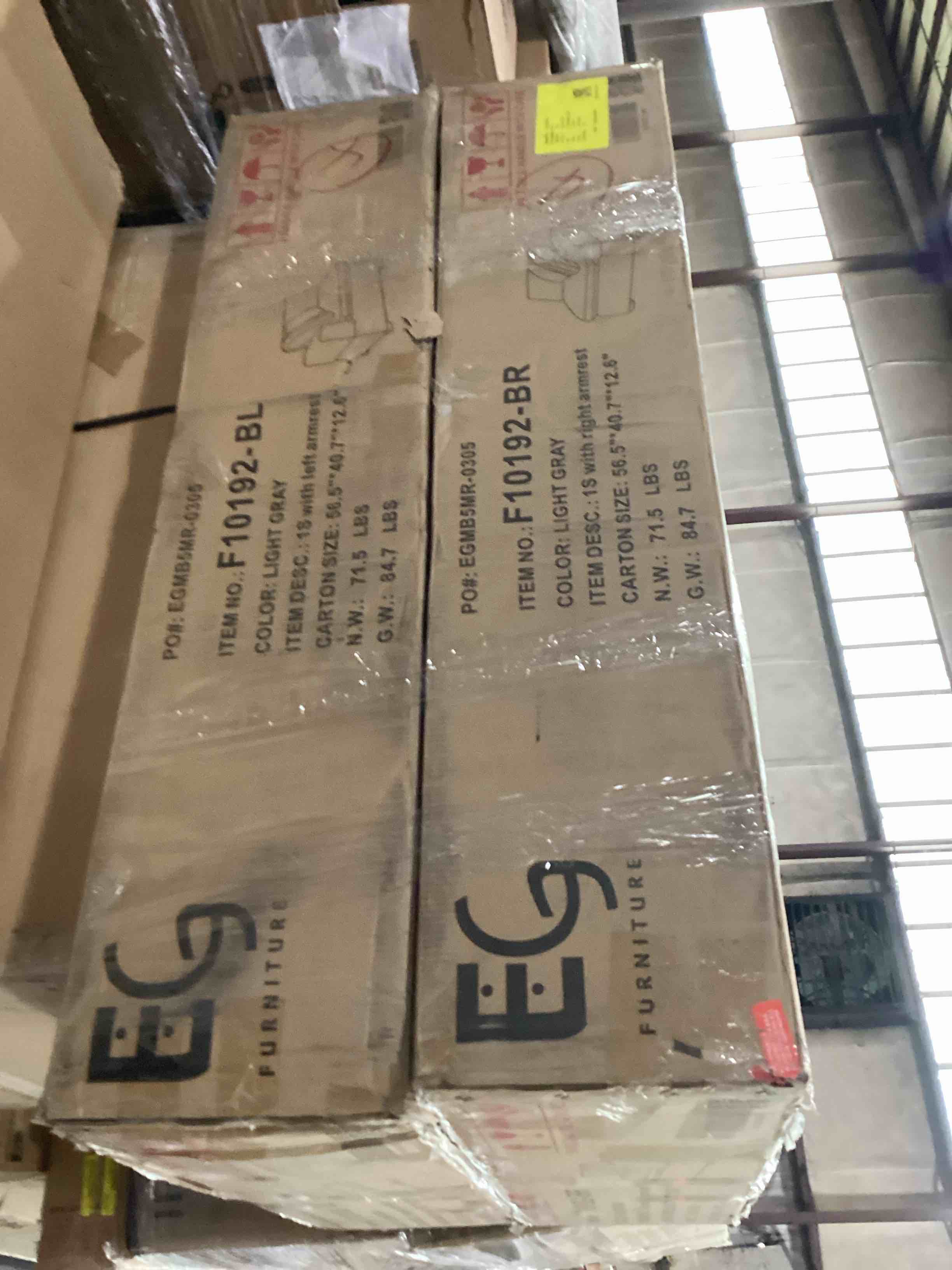 https://s3.amazonaws.com/lotting-images-prod/bidfta/PNK1633660_1753285791866.jpeg