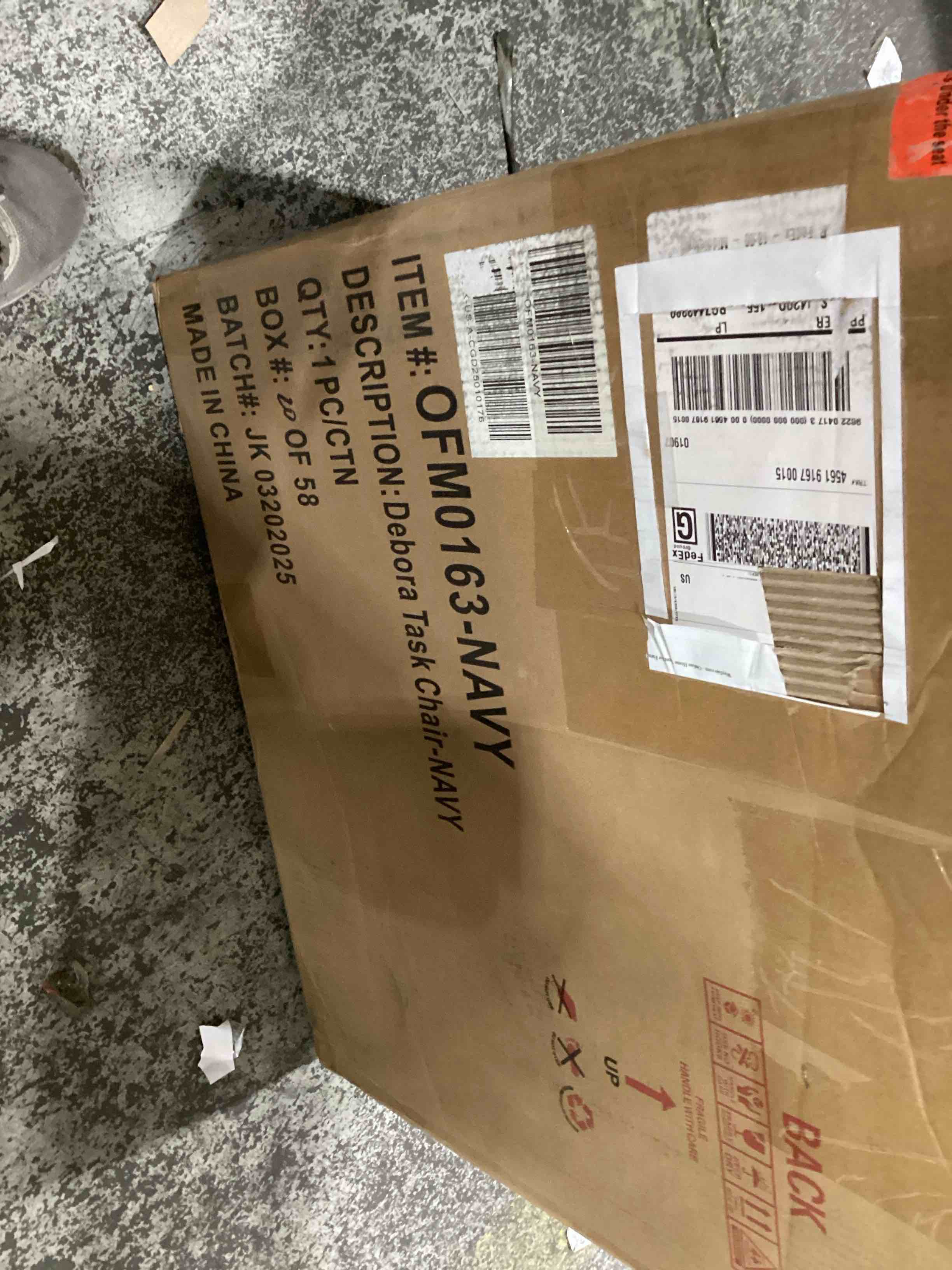 https://s3.amazonaws.com/lotting-images-prod/bidfta/PNK1635124_1755537693654.jpeg