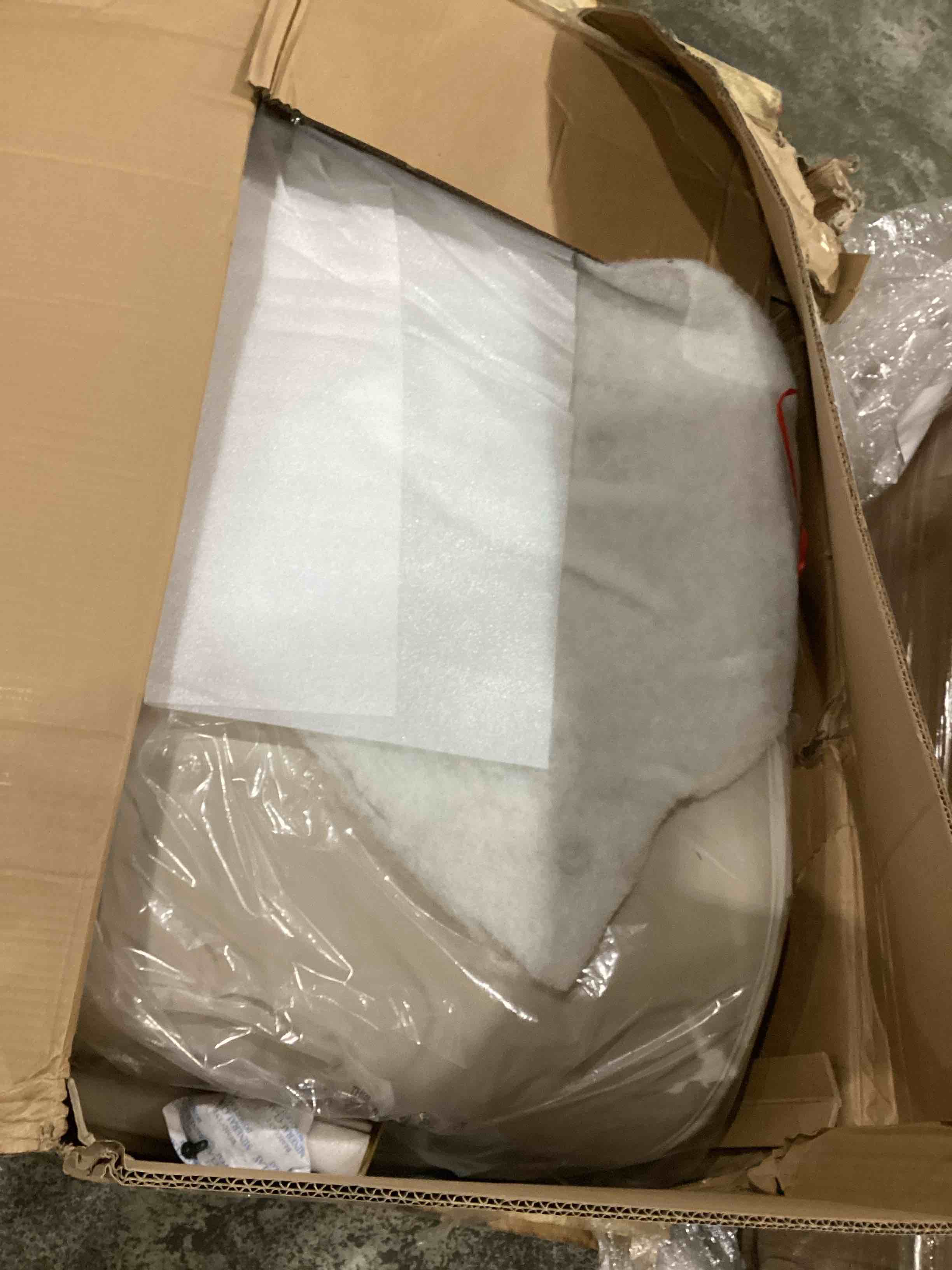 https://s3.amazonaws.com/lotting-images-prod/bidfta/PNK1636070_1755716806482.jpeg