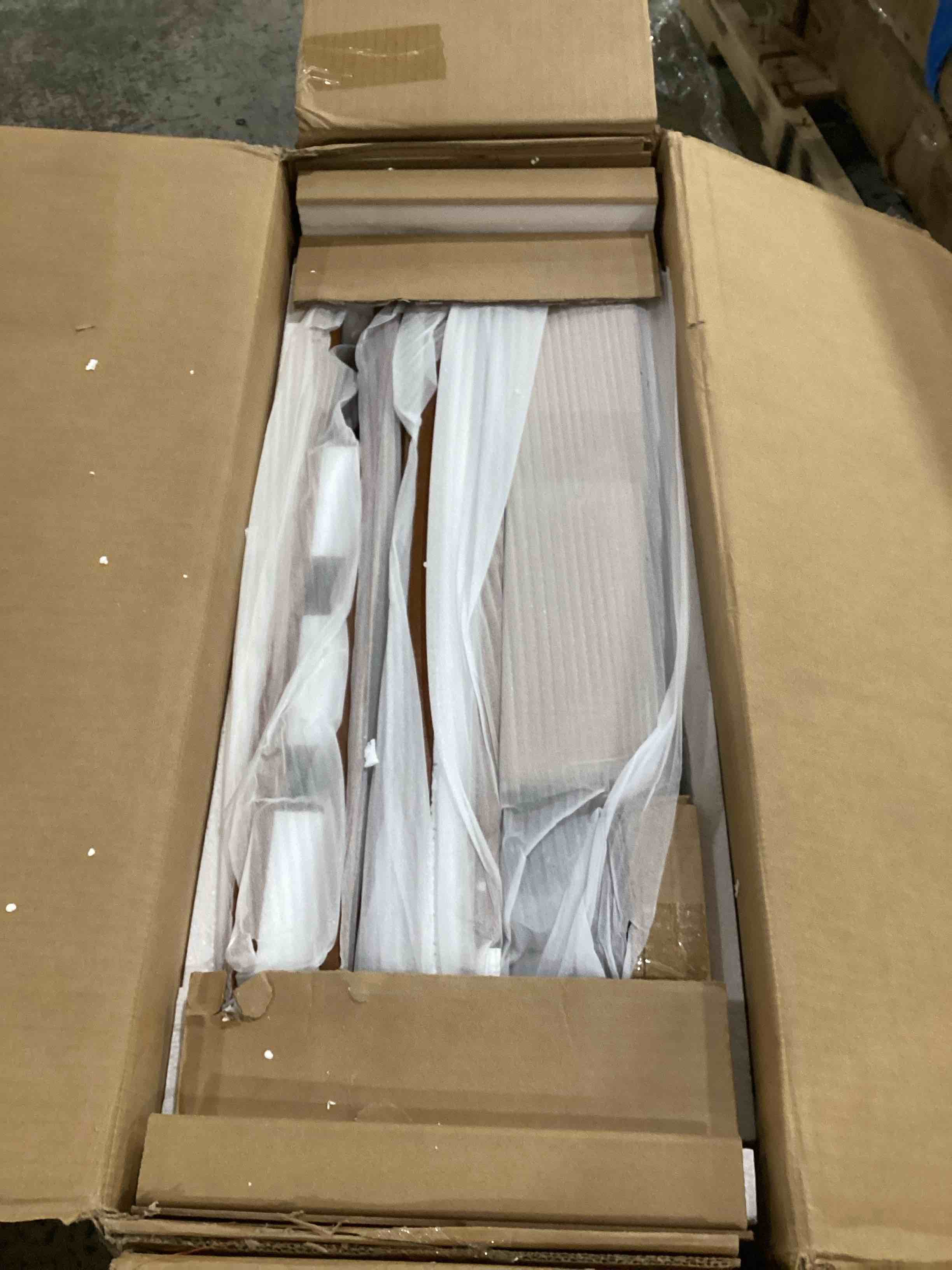 https://s3.amazonaws.com/lotting-images-prod/bidfta/PNK1636105_1756216900319.jpeg