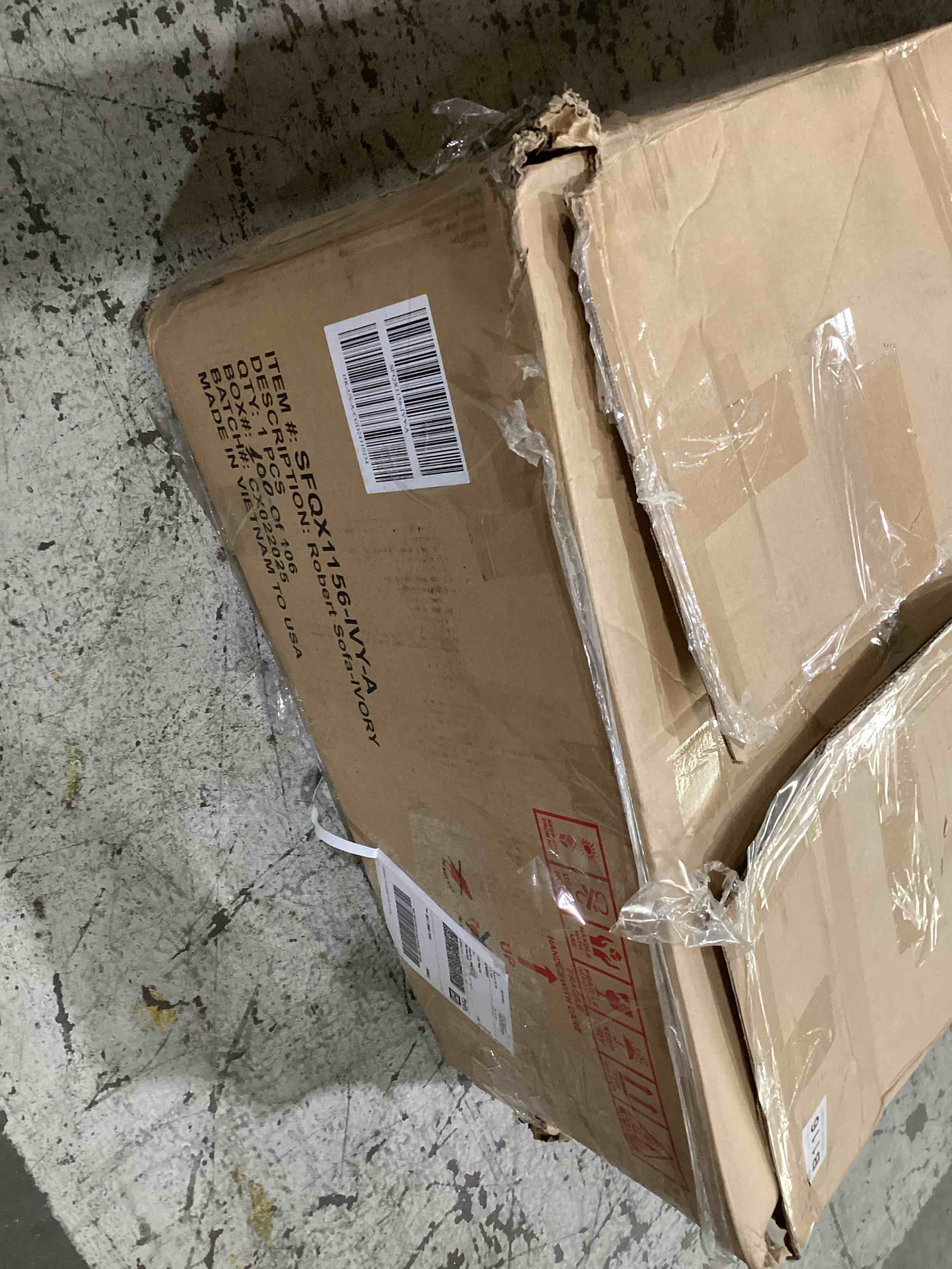https://s3.amazonaws.com/lotting-images-prod/bidfta/PNK1636111_1756220474885.jpeg