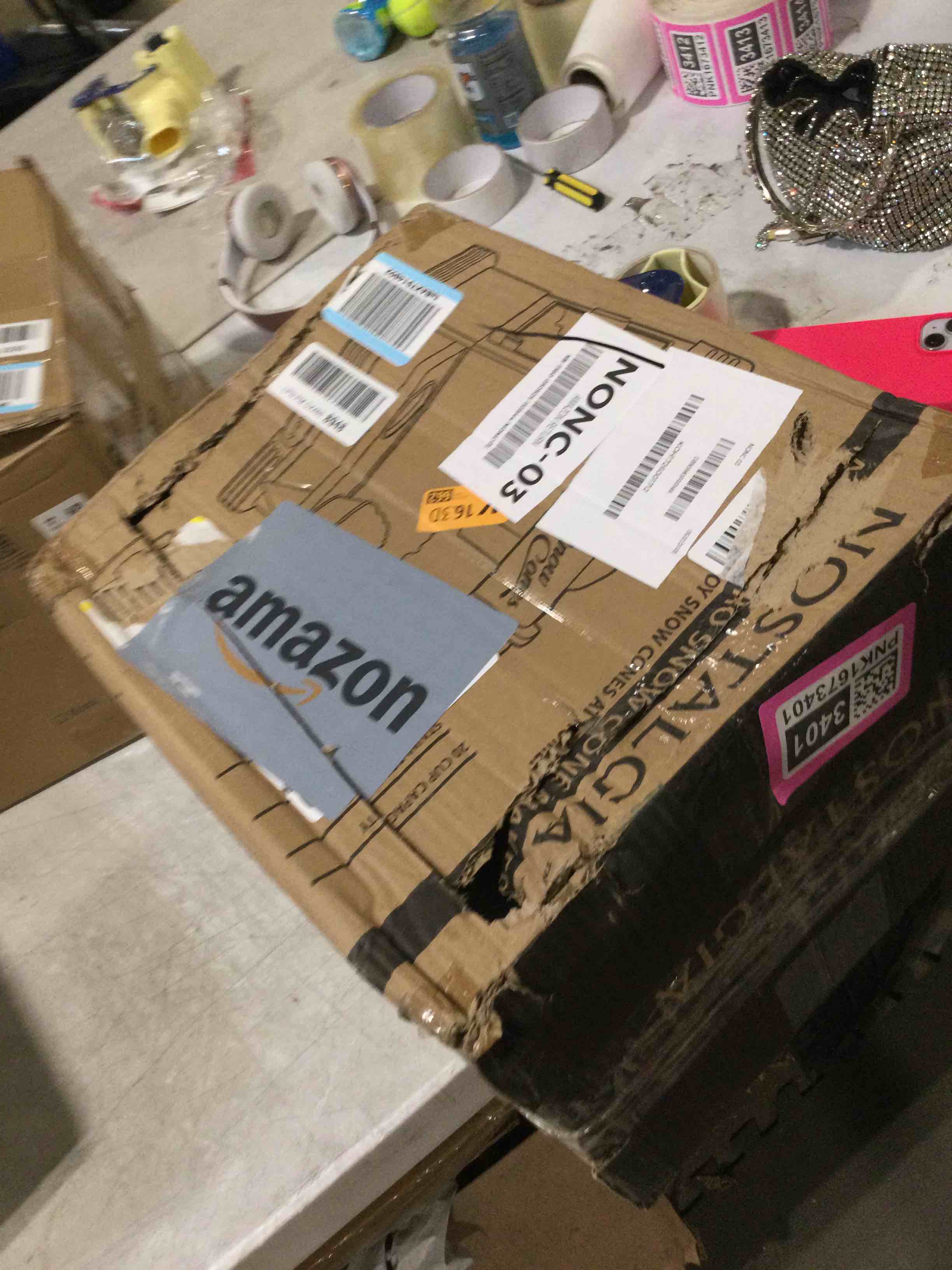 https://s3.amazonaws.com/lotting-images-prod/bidfta/PNK1673401_1749580482373.jpeg