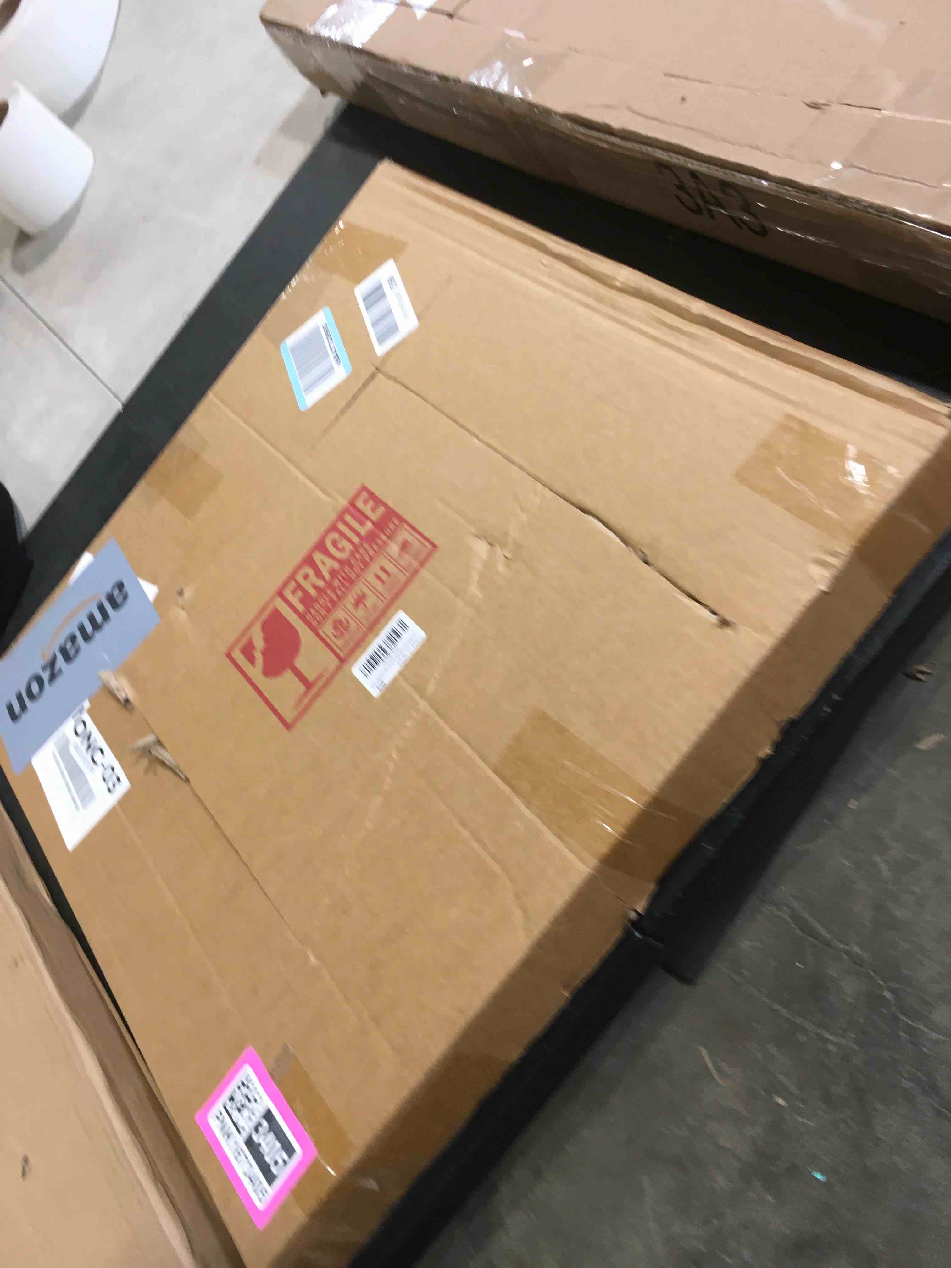 https://s3.amazonaws.com/lotting-images-prod/bidfta/PNK1673405_1749581314963.jpeg