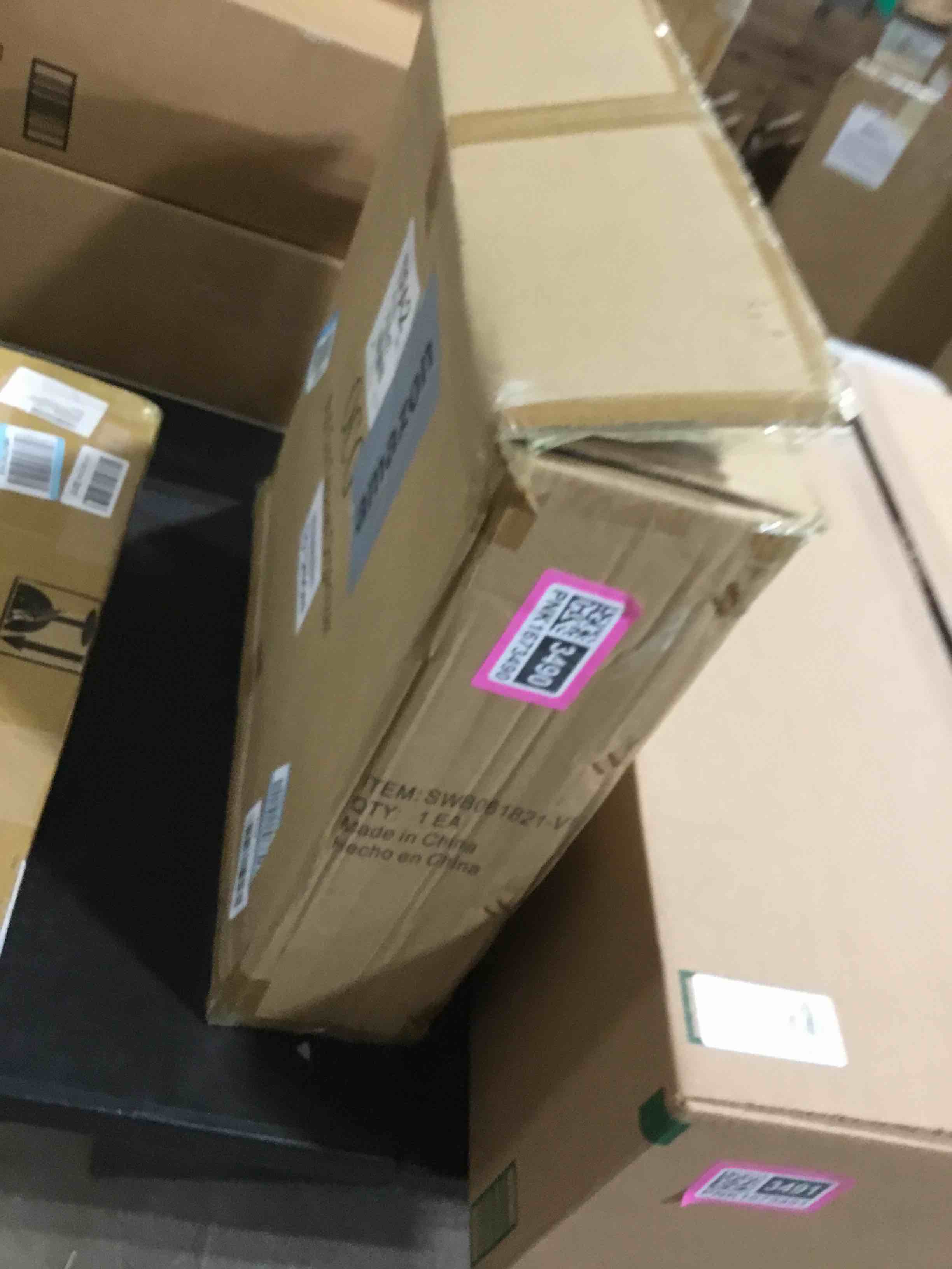 https://s3.amazonaws.com/lotting-images-prod/bidfta/PNK1673490_1749645137171.jpeg