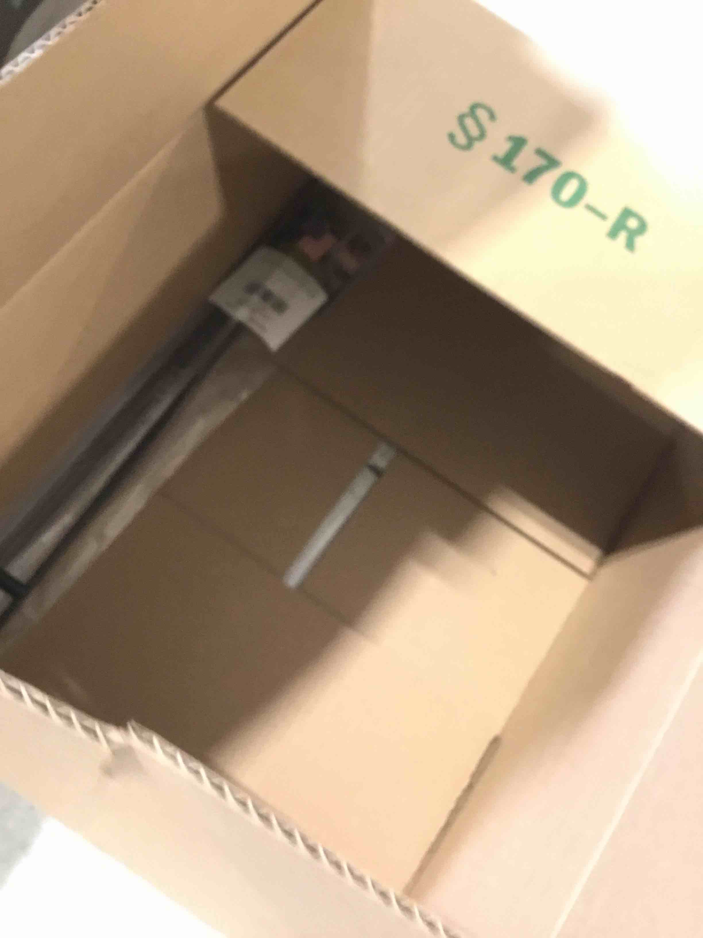 https://s3.amazonaws.com/lotting-images-prod/bidfta/PNK1673718_1749663281540.jpeg