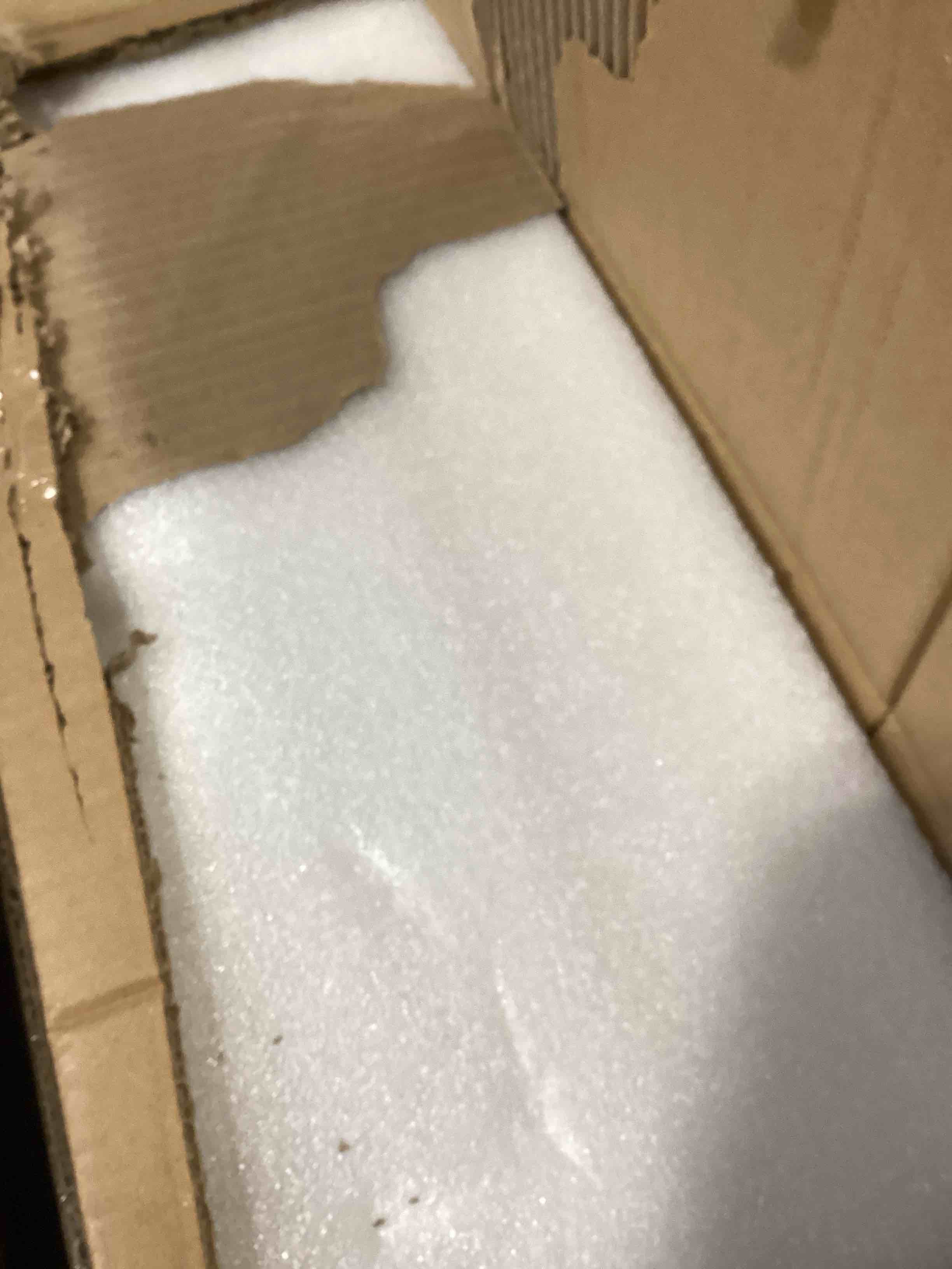 https://s3.amazonaws.com/lotting-images-prod/bidfta/PNK1674116_1749826481806.jpeg