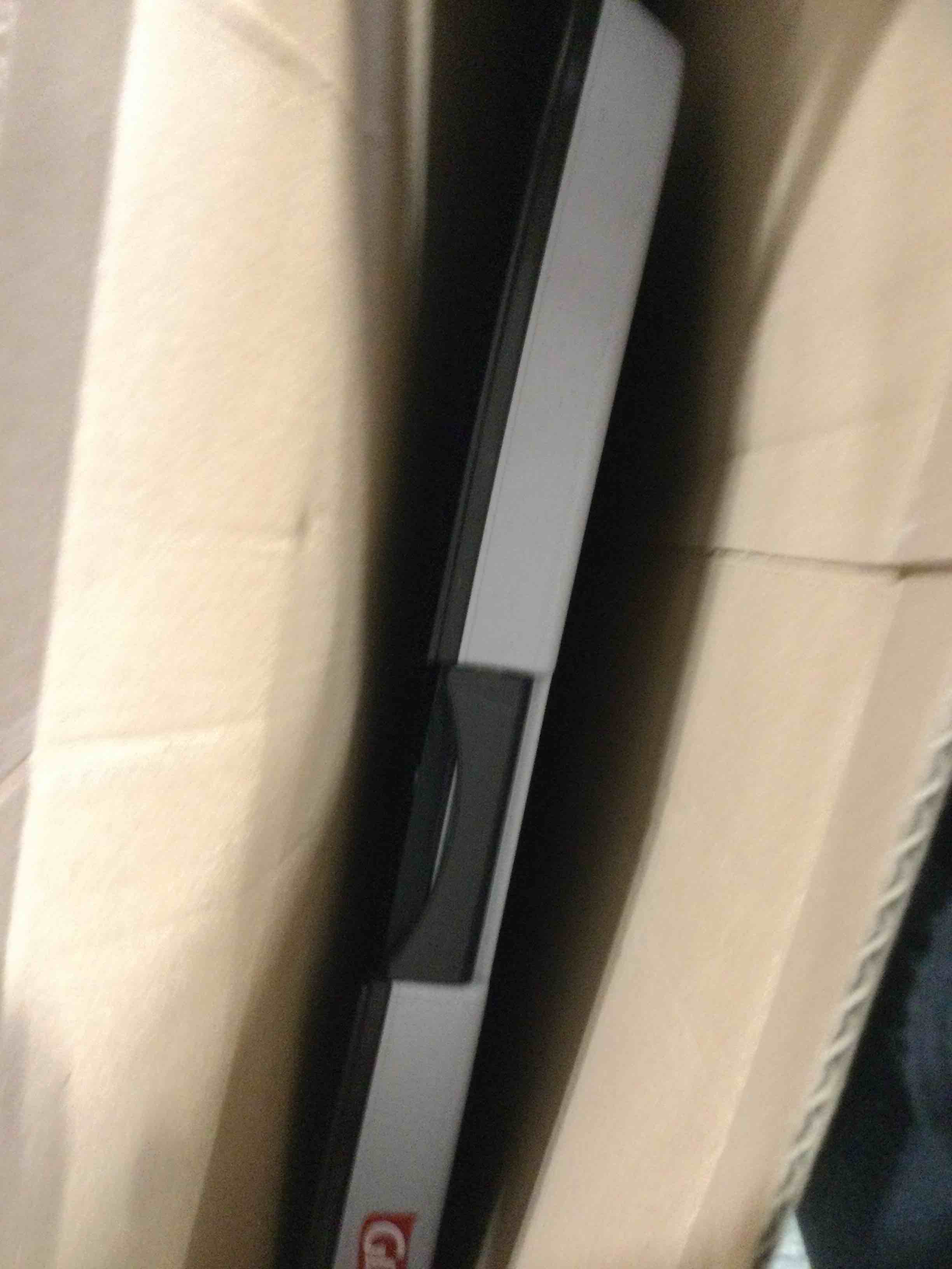 https://s3.amazonaws.com/lotting-images-prod/bidfta/PNK1674347_1750082112233.jpeg