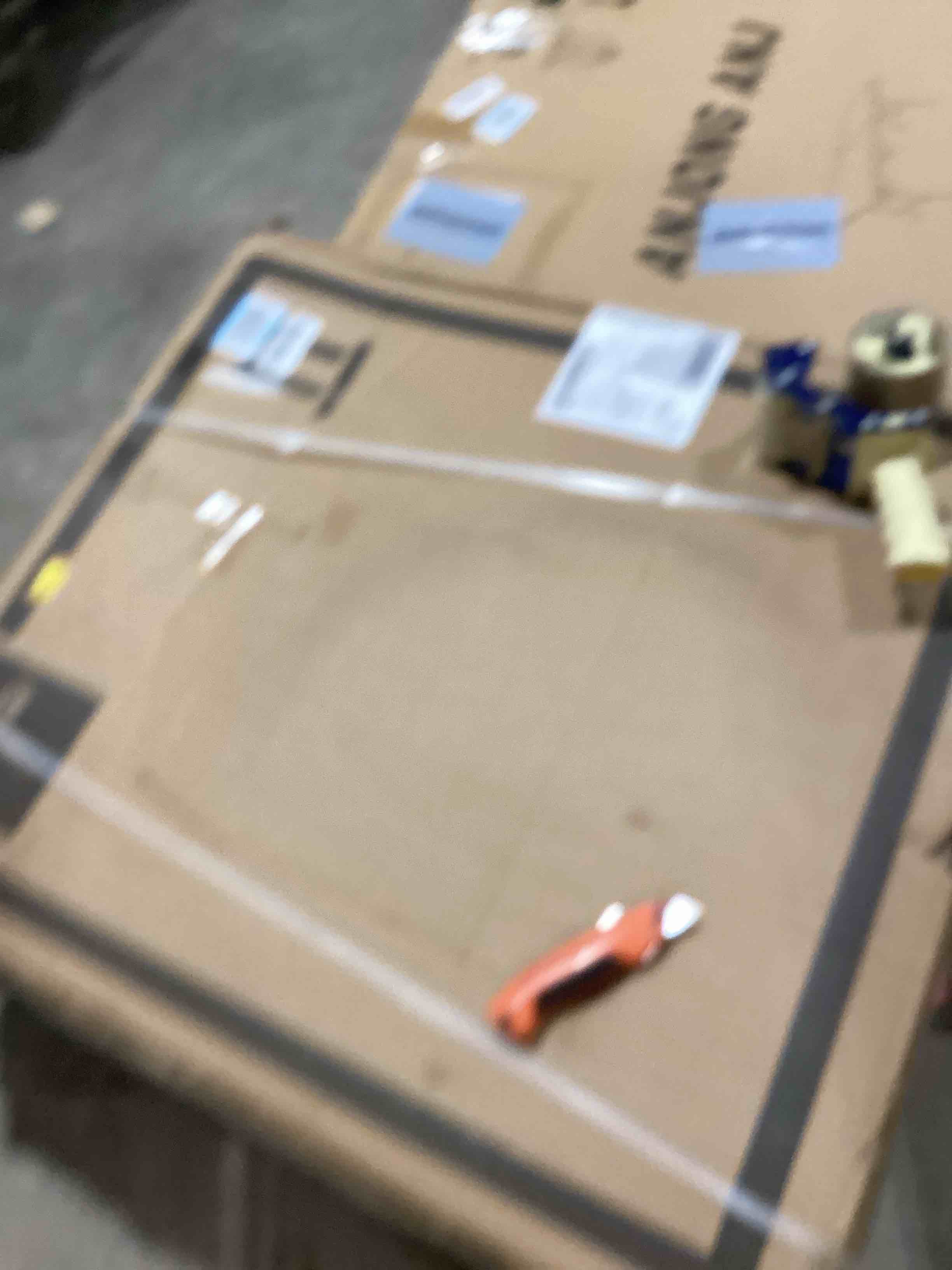 https://s3.amazonaws.com/lotting-images-prod/bidfta/PNK1674880_1750334619428.jpeg