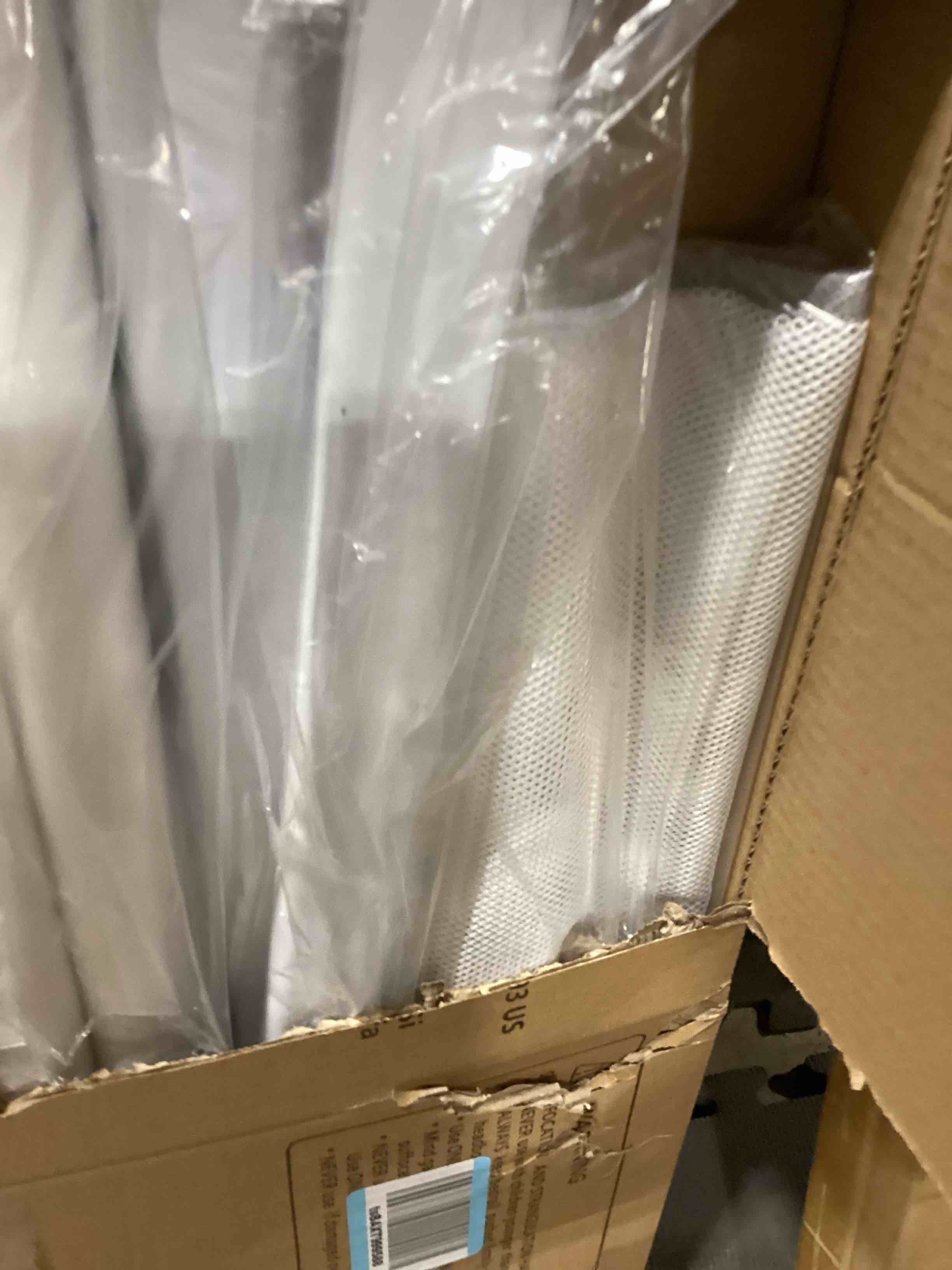 https://s3.amazonaws.com/lotting-images-prod/bidfta/PNK1674932_1750339951525.jpeg