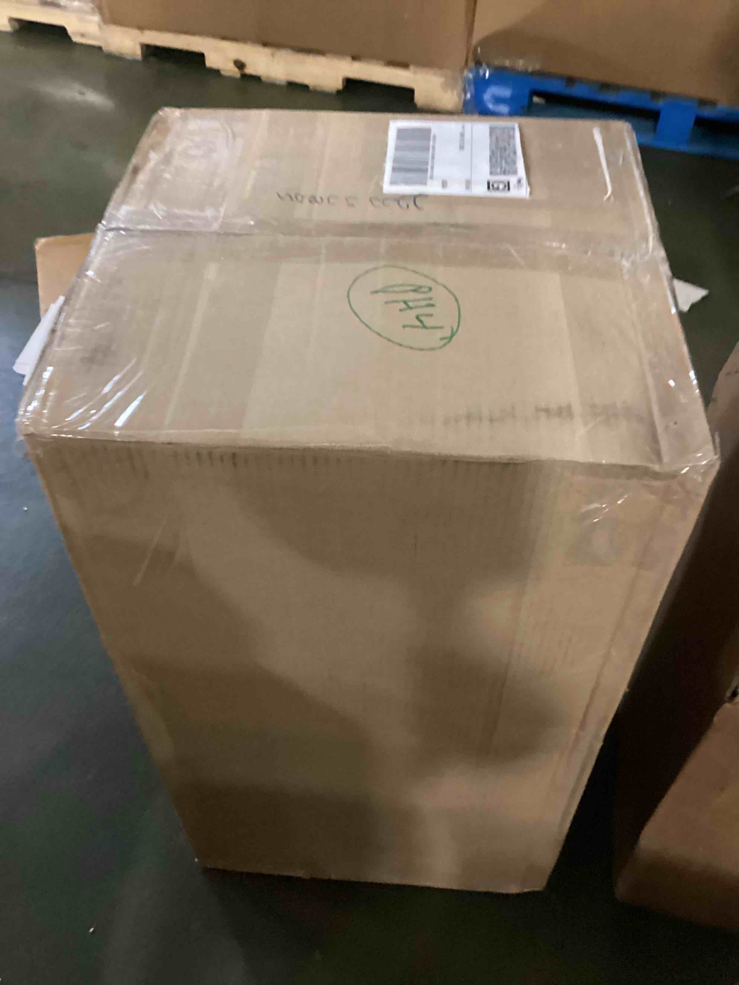 https://s3.amazonaws.com/lotting-images-prod/bidfta/PNK1675511_1732331175114.jpeg