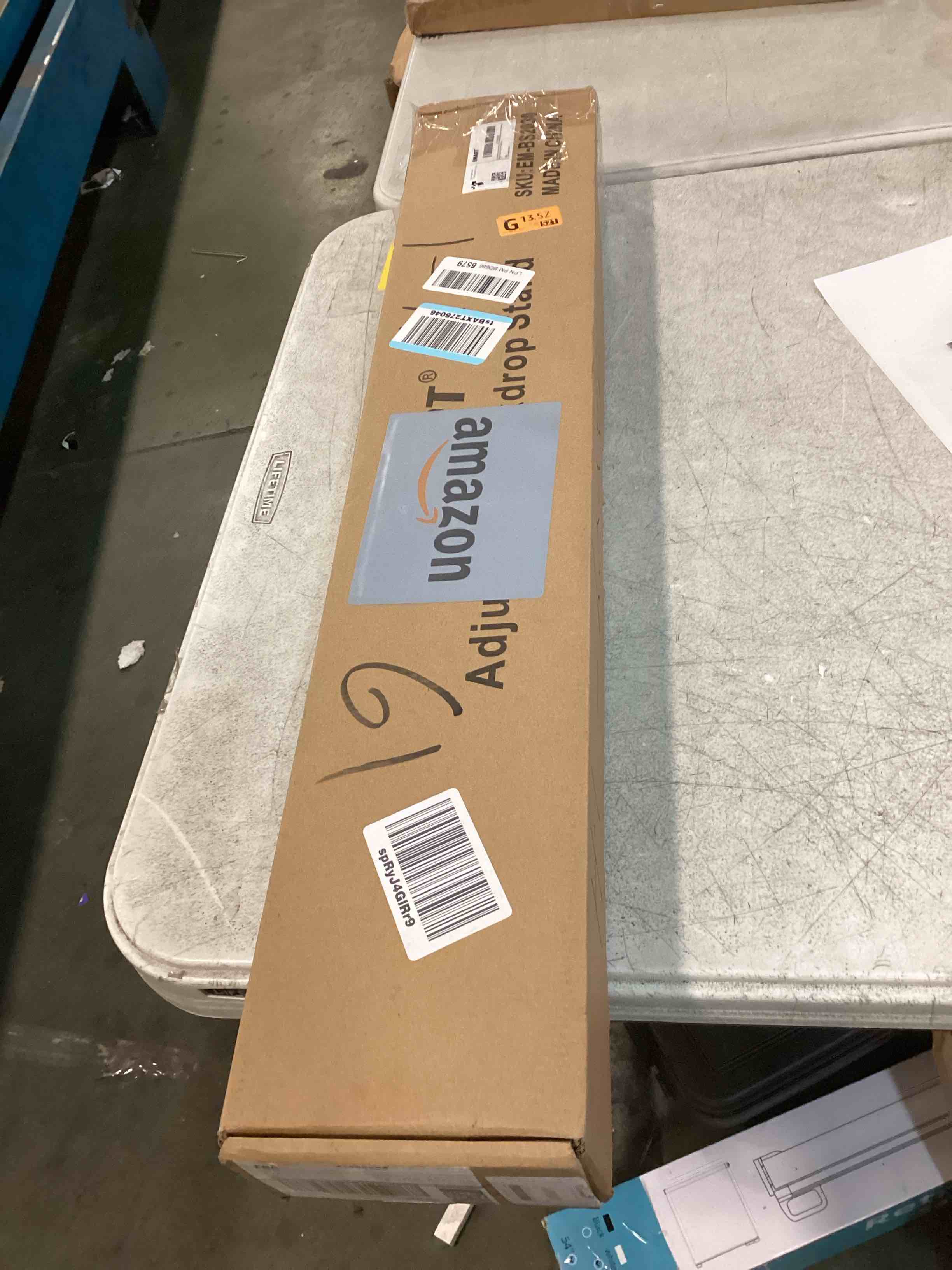 https://s3.amazonaws.com/lotting-images-prod/bidfta/PNK1676397_1733202441683.jpeg