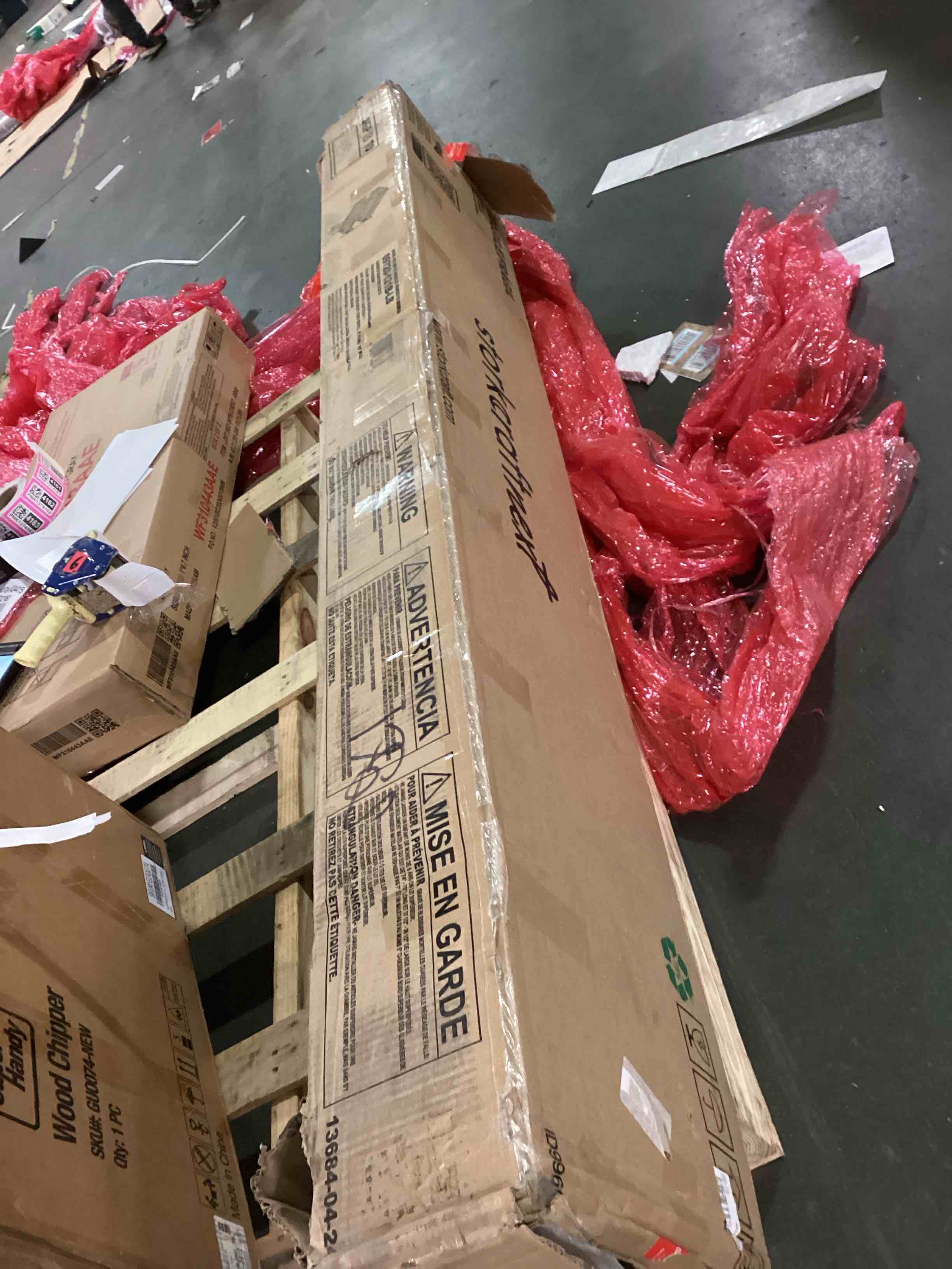 https://s3.amazonaws.com/lotting-images-prod/bidfta/PNK1676597_1733446007031.jpeg