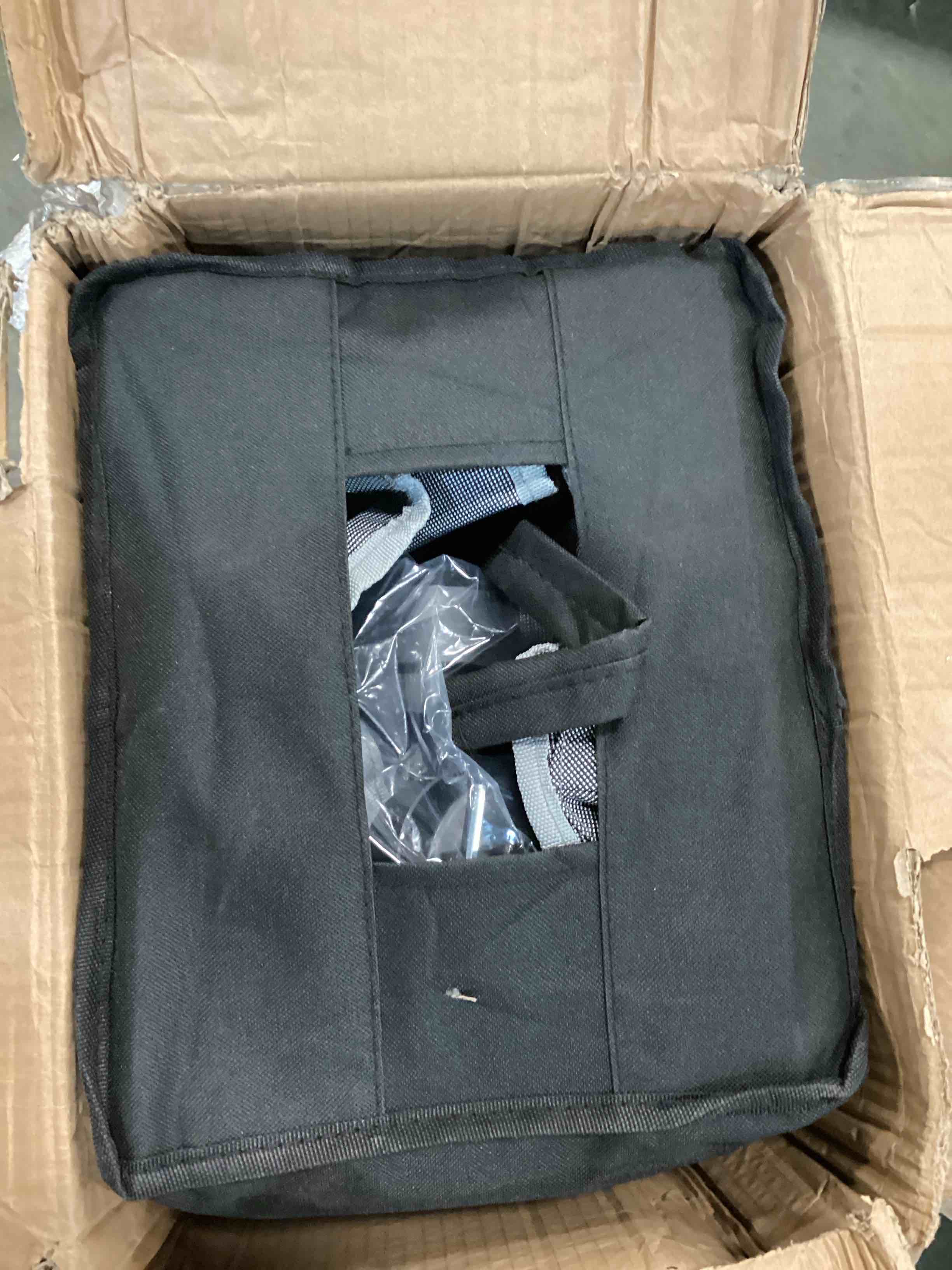 https://s3.amazonaws.com/lotting-images-prod/bidfta/PNK1677828_1734651855786.jpeg