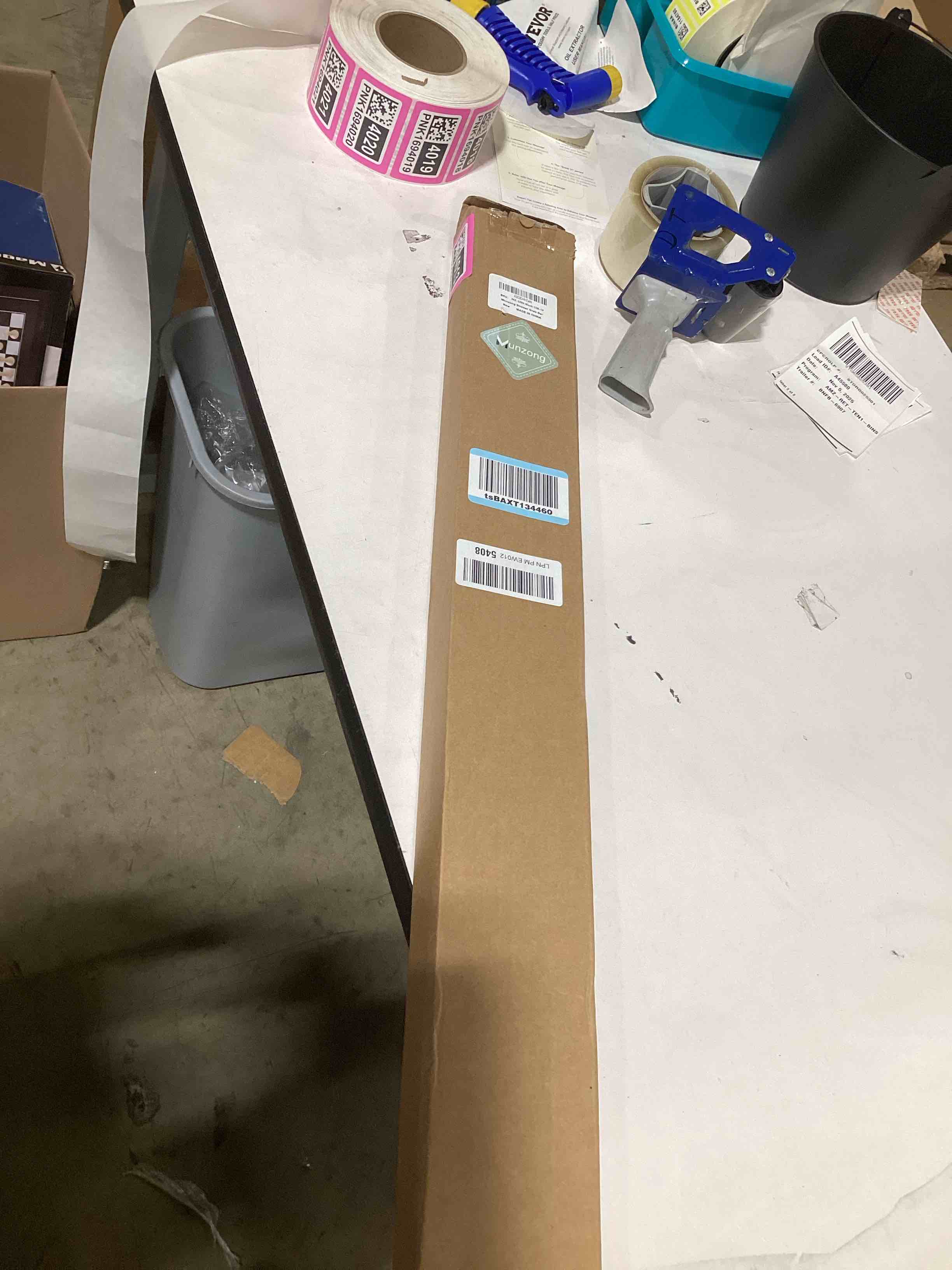 32 Inch Anti Slip Shower Grab Bar Oil Rubbed Black 1.25" Diameter,Munzong Bathroom Grab Bar, Knurled