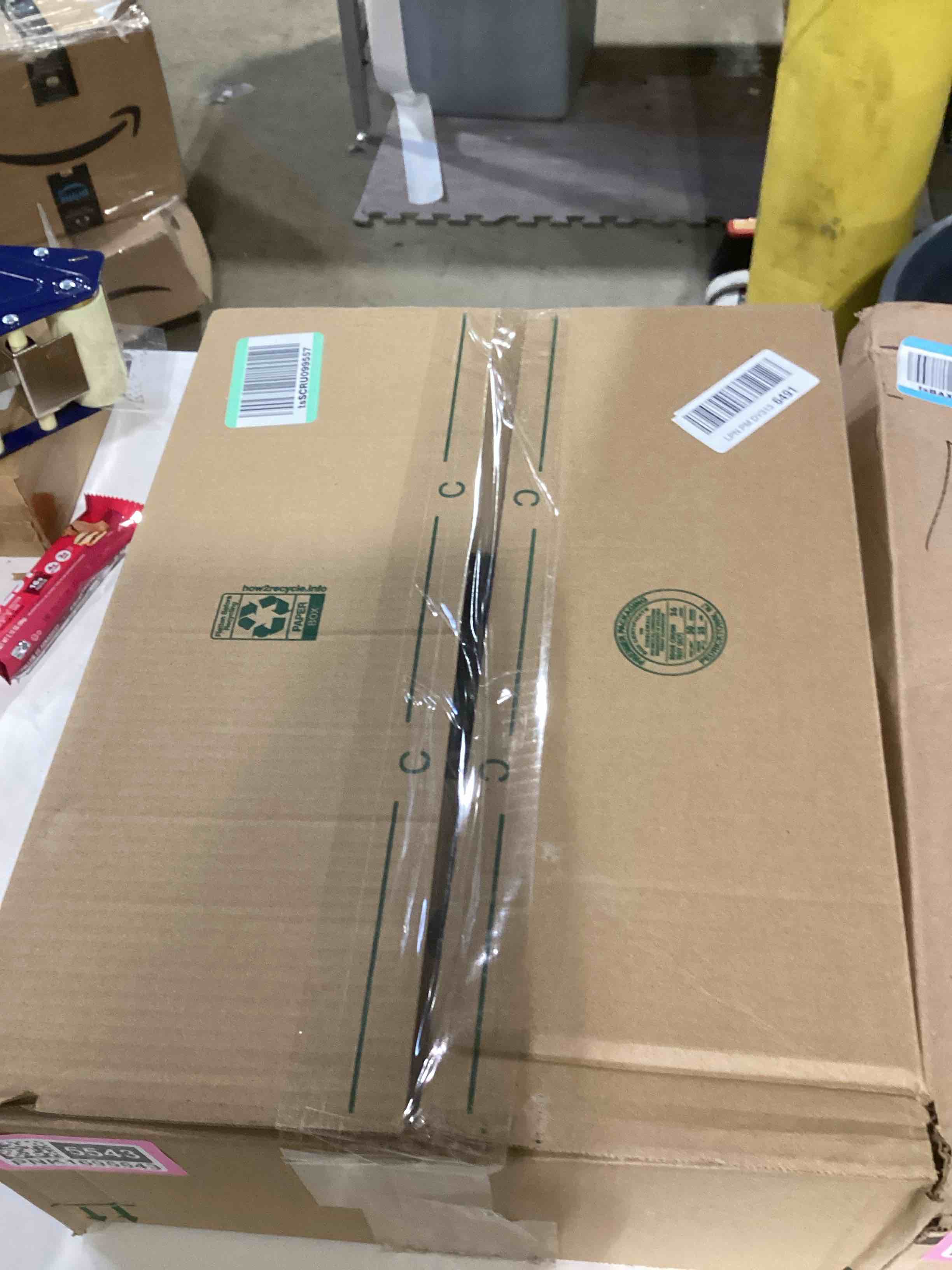 Condition photo showing Good Condition for White Metal Dog Gate for Small Dogs - 13.3" Short Freestanding Puppy Gate with Retractable Sliding Rail, No Installation, Indoor/Outdoor Use, Foldable & Portable Pet Barrier W:16.5"-46"