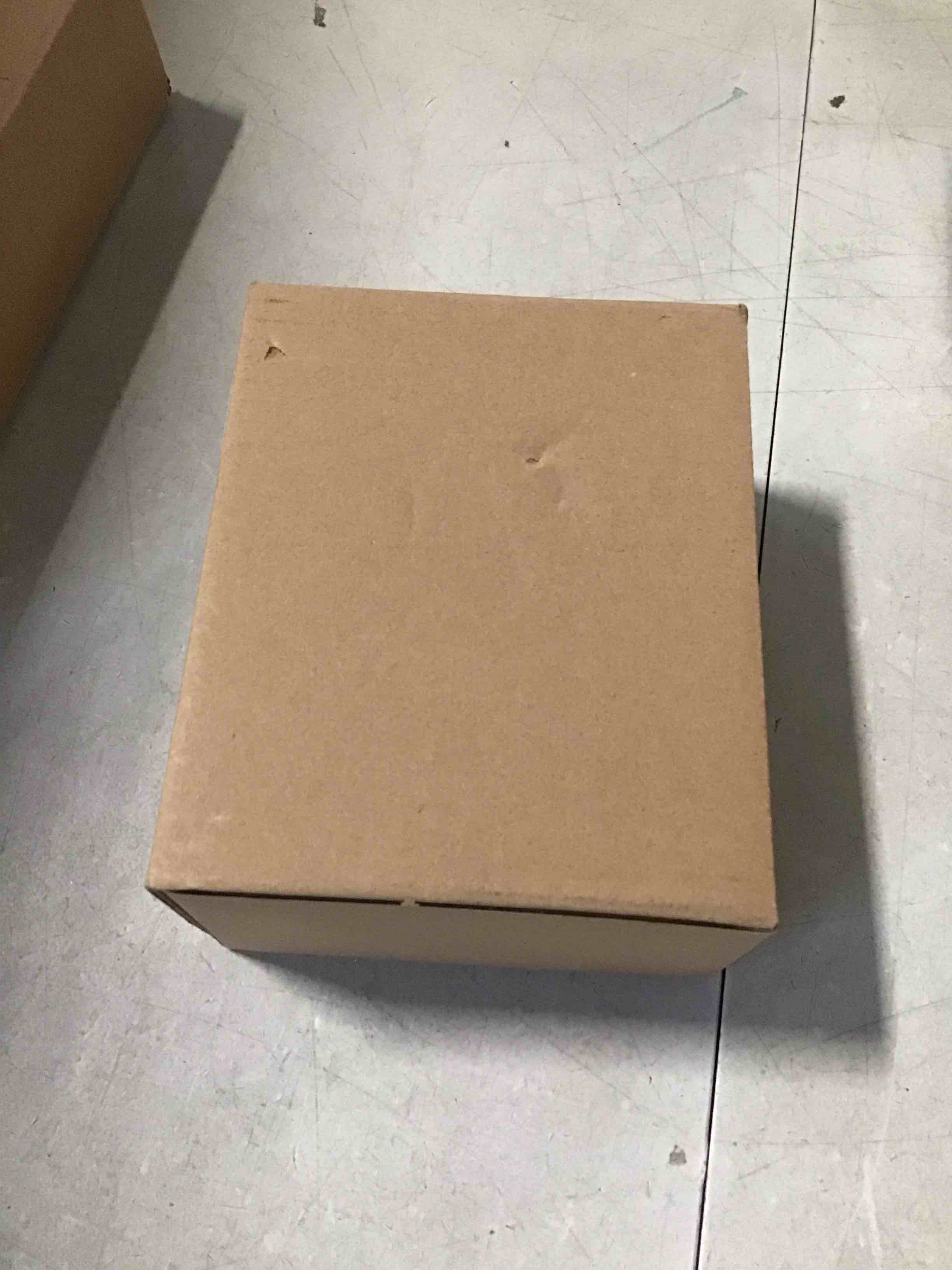https://s3.amazonaws.com/lotting-images-prod/bidfta/PNK1769816_1737641660856.jpeg