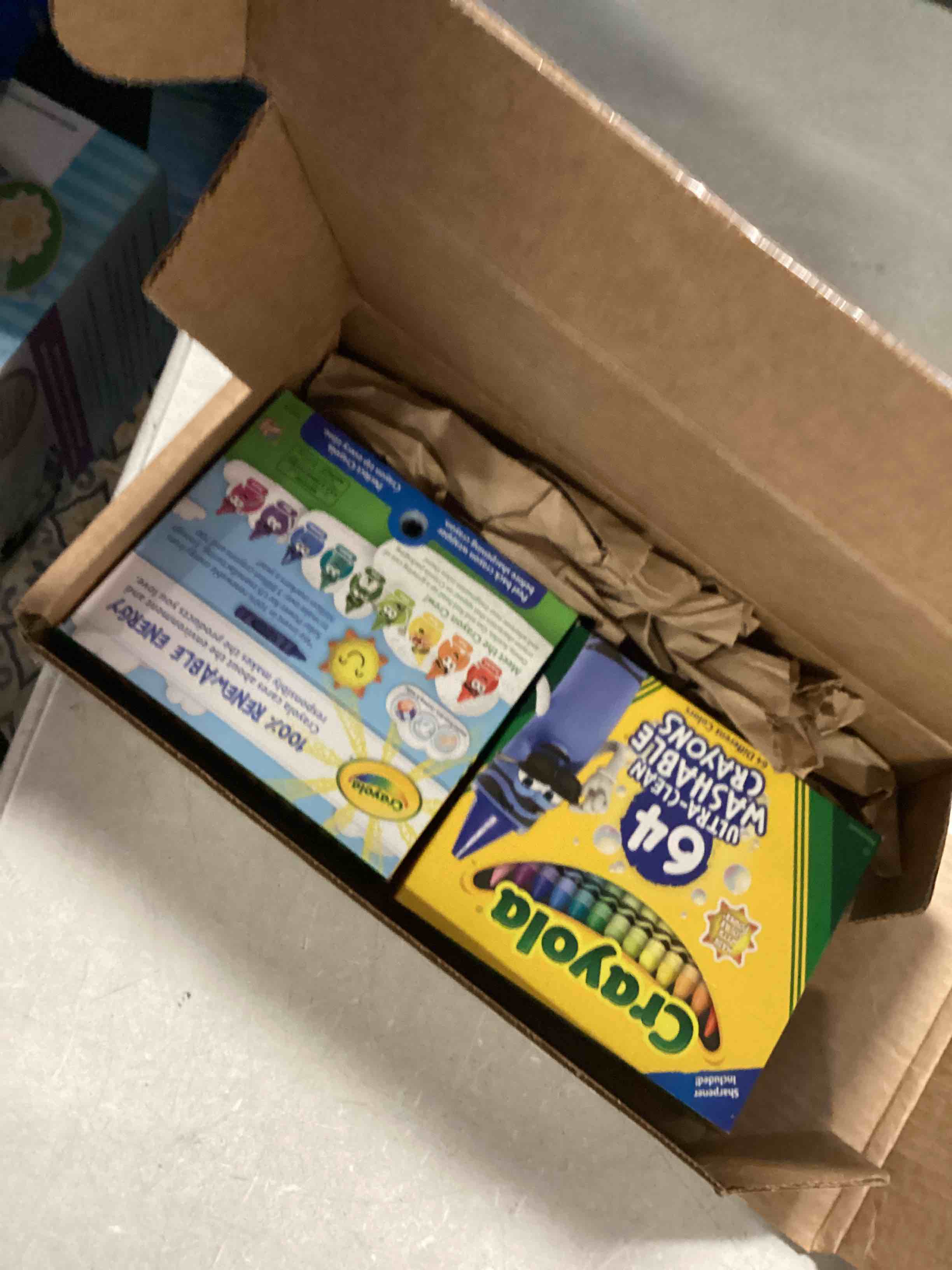 https://s3.amazonaws.com/lotting-images-prod/bidfta/PNK1770821_1738682978974.jpeg