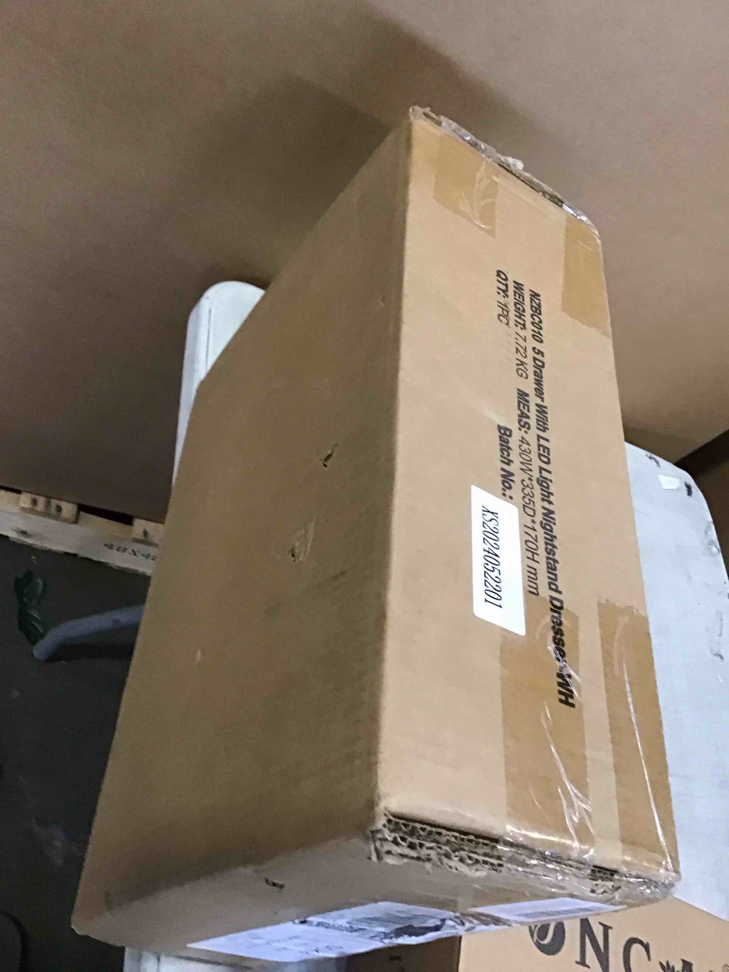https://s3.amazonaws.com/lotting-images-prod/bidfta/PNK1771023_1737058458456.jpeg