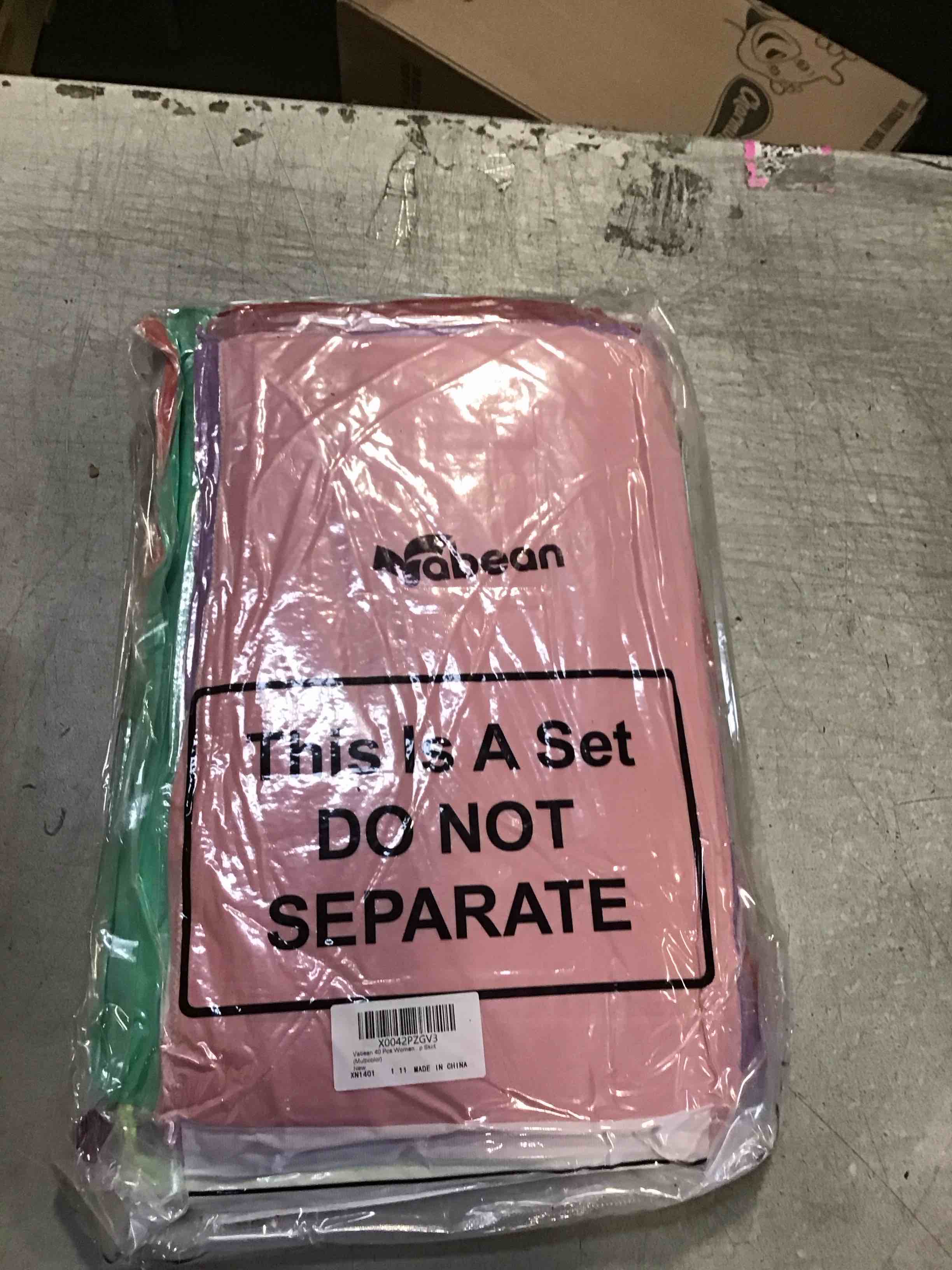 https://s3.amazonaws.com/lotting-images-prod/bidfta/PNK1771042_1737059955041.jpeg