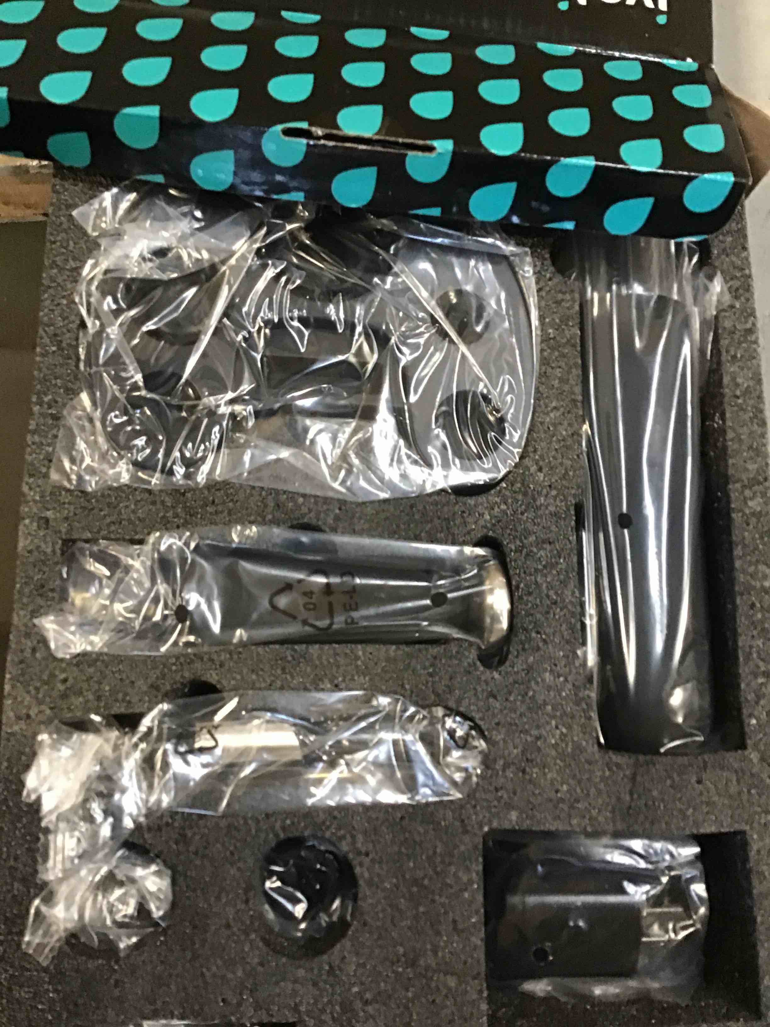 https://s3.amazonaws.com/lotting-images-prod/bidfta/PNK1771242_1737123266374.jpeg