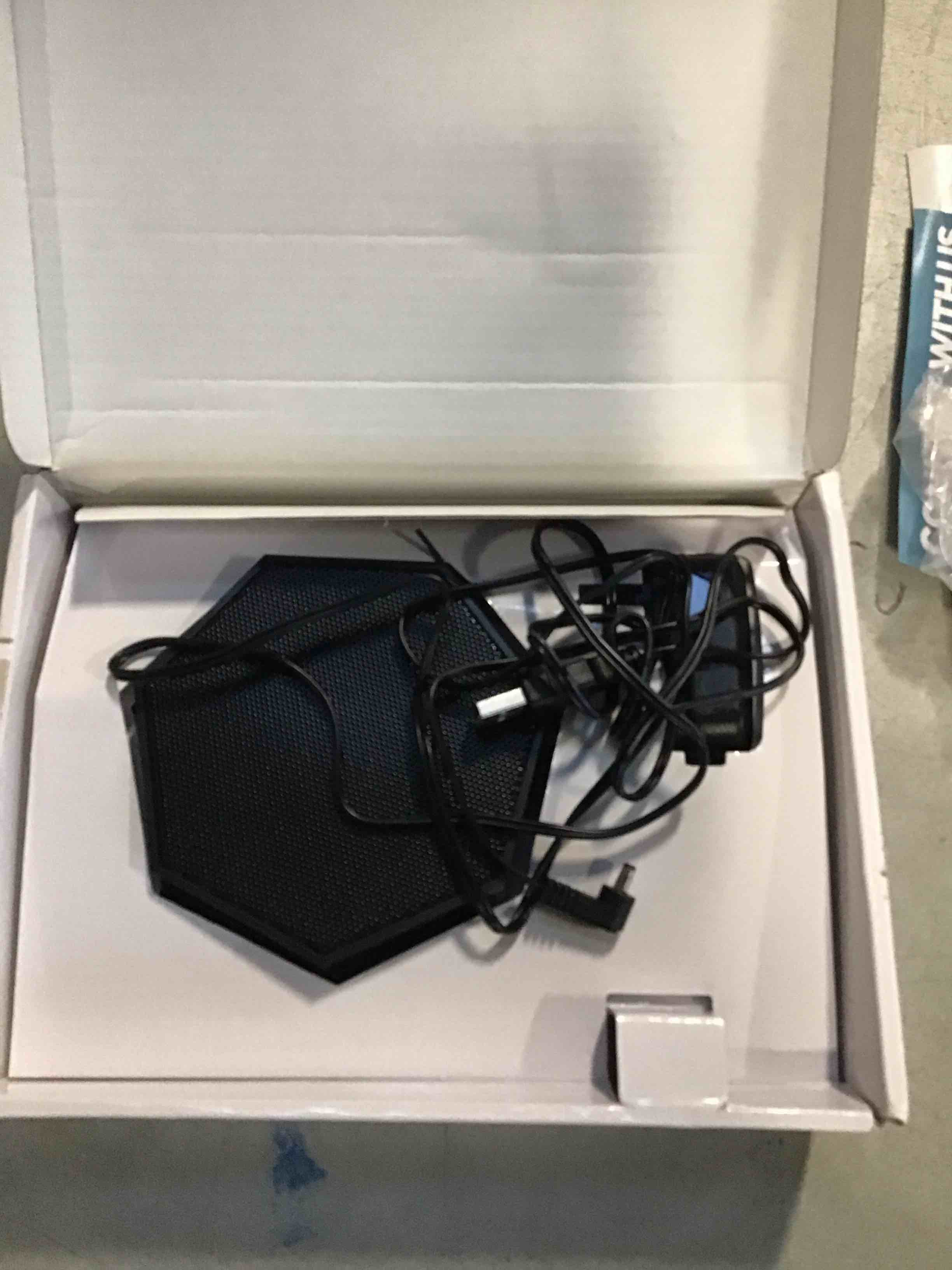 https://s3.amazonaws.com/lotting-images-prod/bidfta/PNK1771495_1737379017795.jpeg