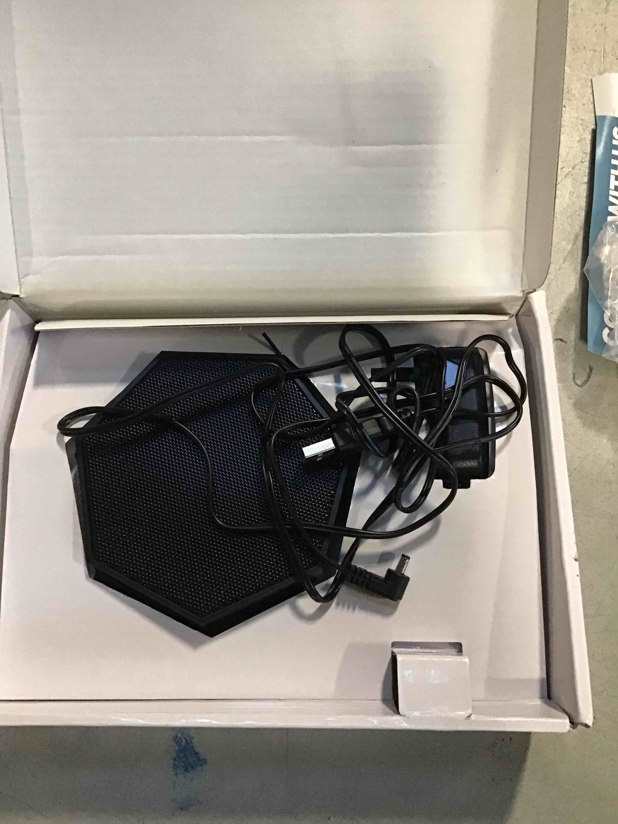 https://s3.amazonaws.com/lotting-images-prod/bidfta/PNK1771495_1737379019140.jpeg