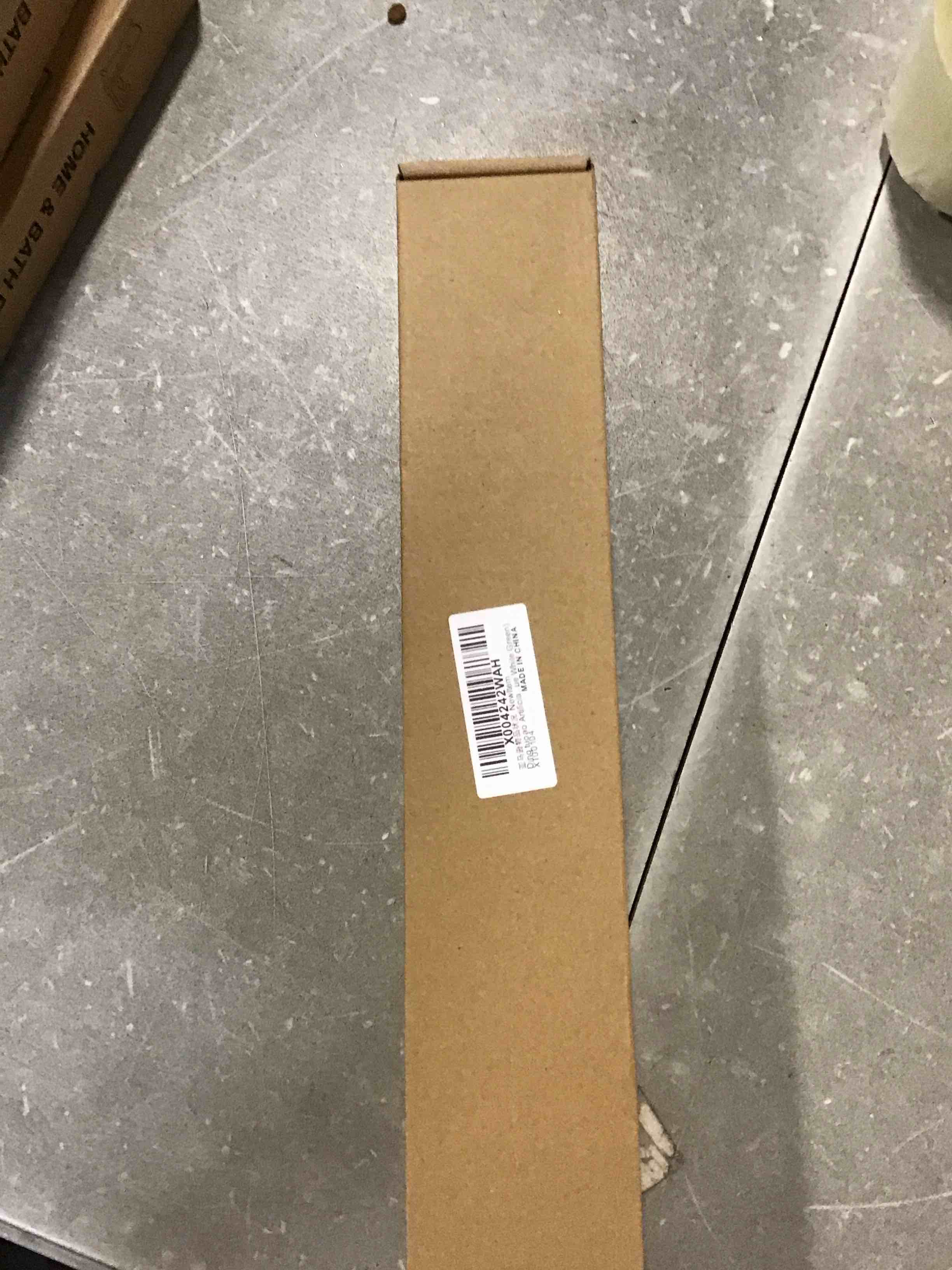 https://s3.amazonaws.com/lotting-images-prod/bidfta/PNK1774047_1737139614376.jpeg
