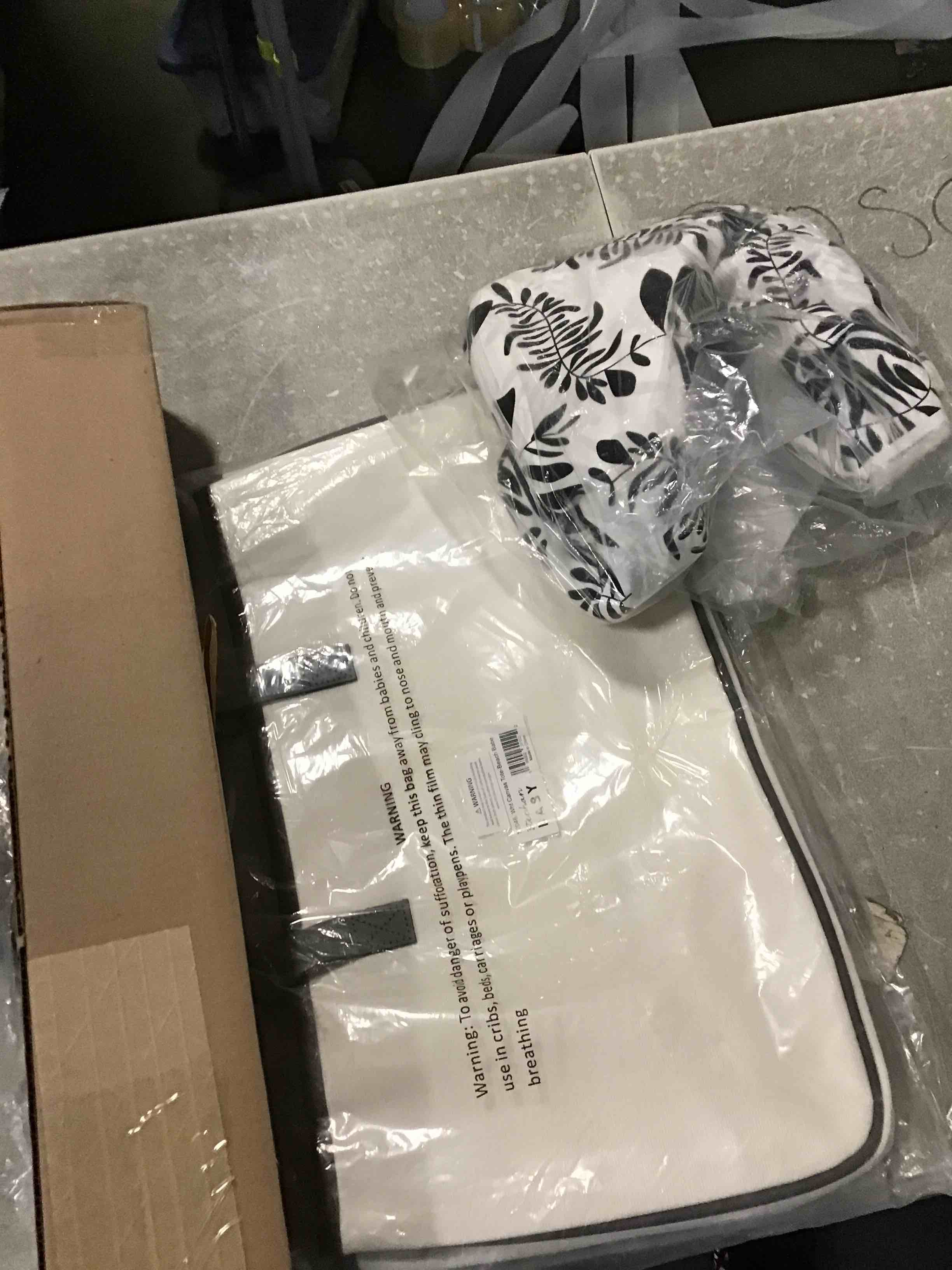 Assorted of products Various inclulle bag Stephan. Baby Fabric Picasso black White panel TEMPLE