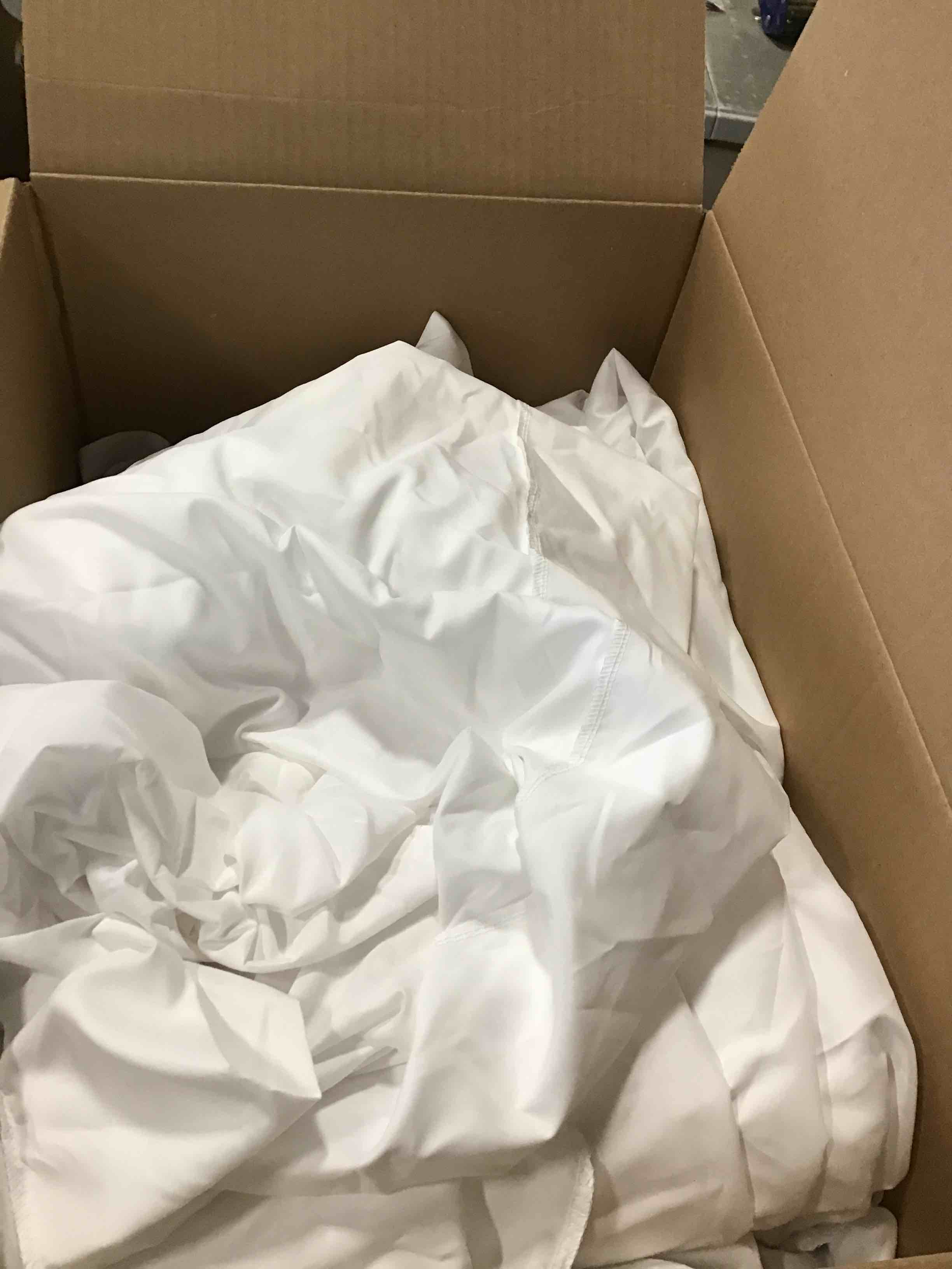 https://s3.amazonaws.com/lotting-images-prod/bidfta/PNK1776699_1738772244436.jpeg