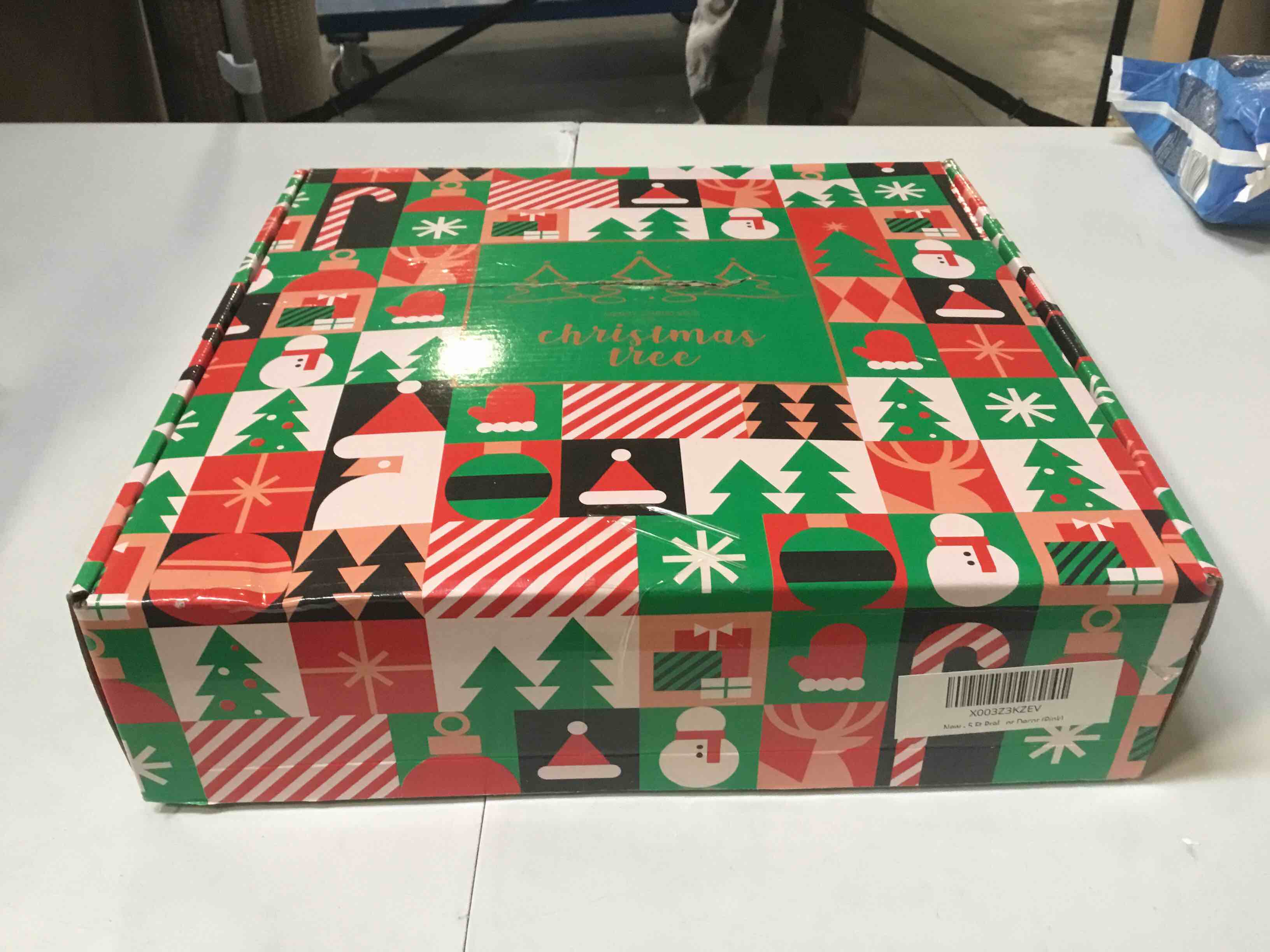 https://s3.amazonaws.com/lotting-images-prod/bidfta/PNK1777530_1737477003913.jpeg
